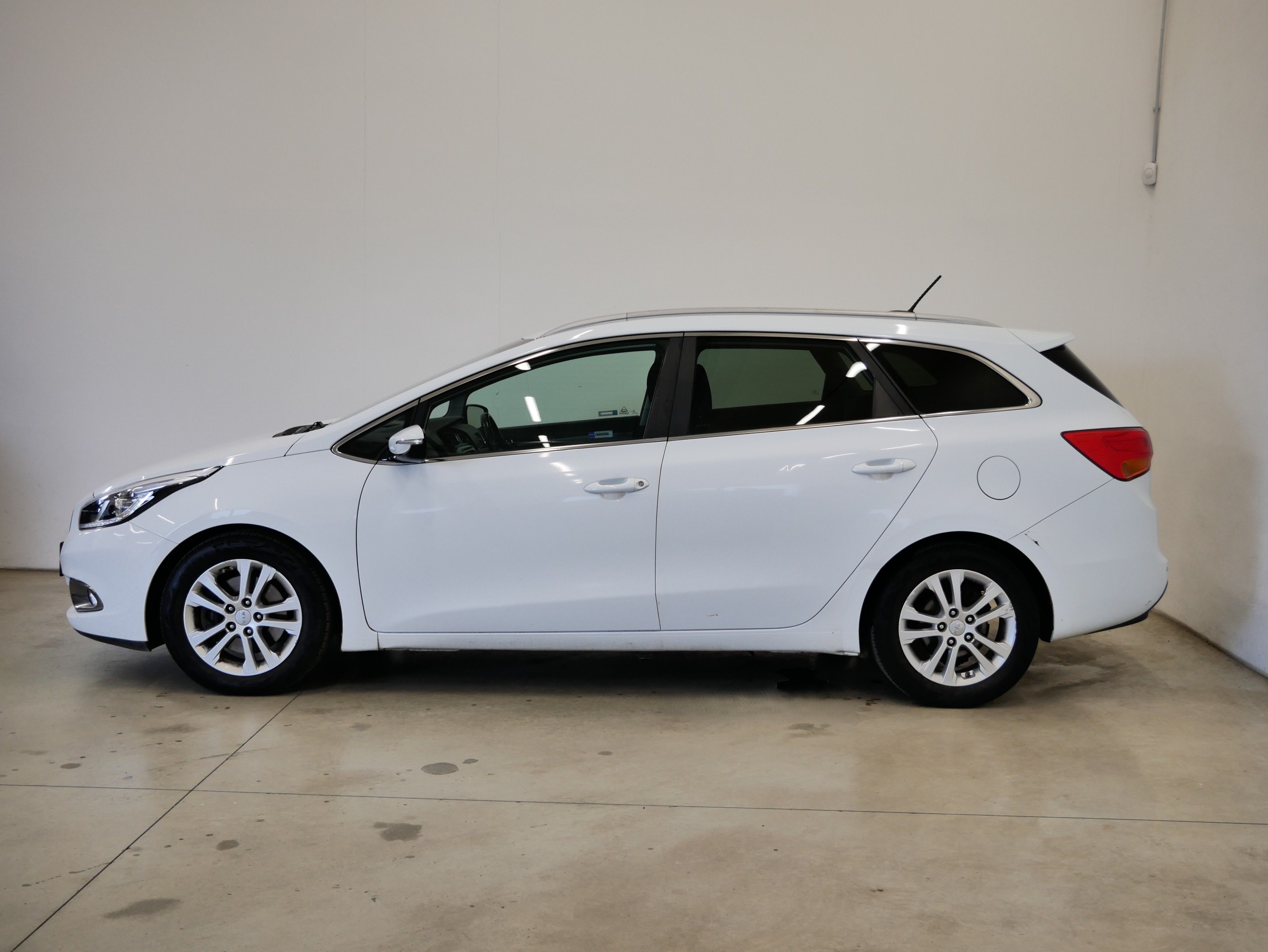 Kia Cee´d, 1.6 CRDi 94kW - fotka 3