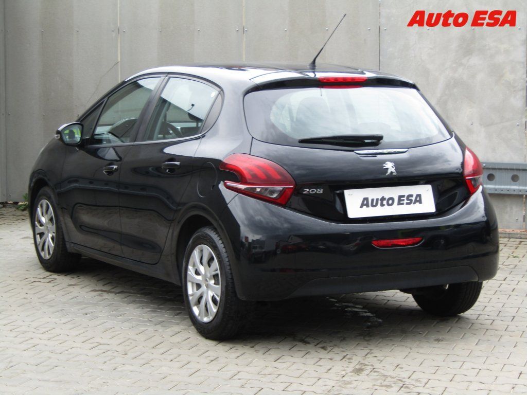 Peugeot 208, 1.2i,ČR,AC - fotka 6