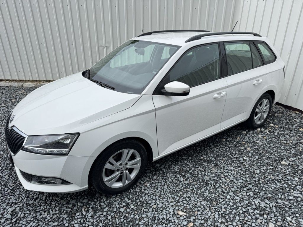 Škoda Fabia, 1,0 TSI DPH tažné 1.maj. ČR - fotka 5