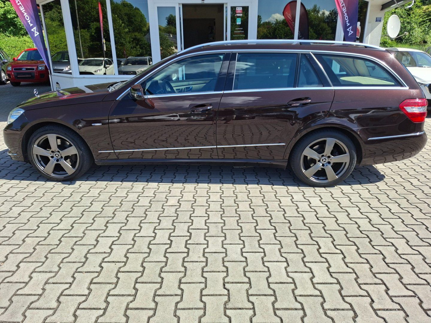 Mercedes-Benz Třídy E, E 350CDI 170kW 4MATIC - fotka 5