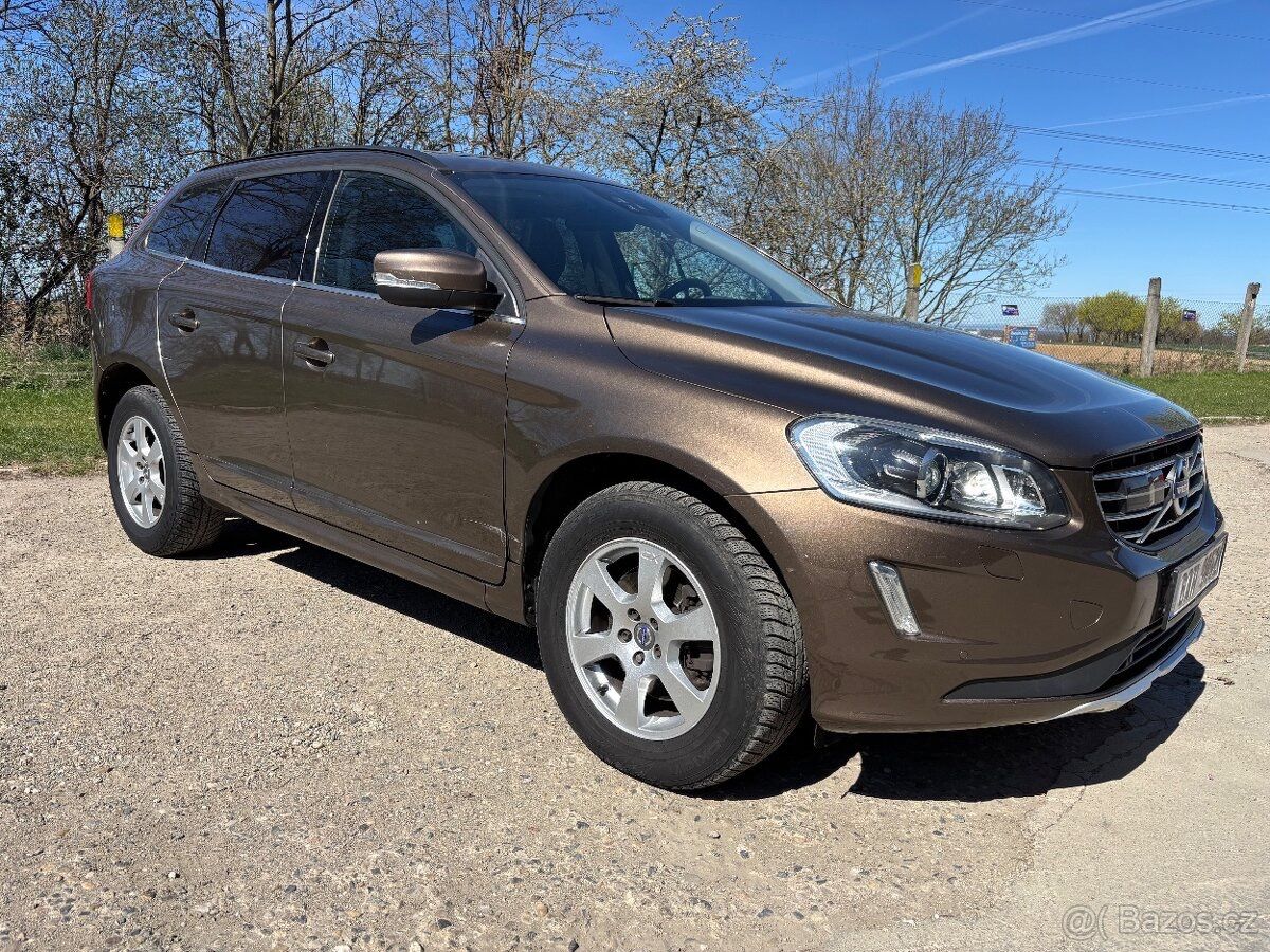 Volvo XC60, Volvo XC60 Automat 4x4 2,4D - fotka 2
