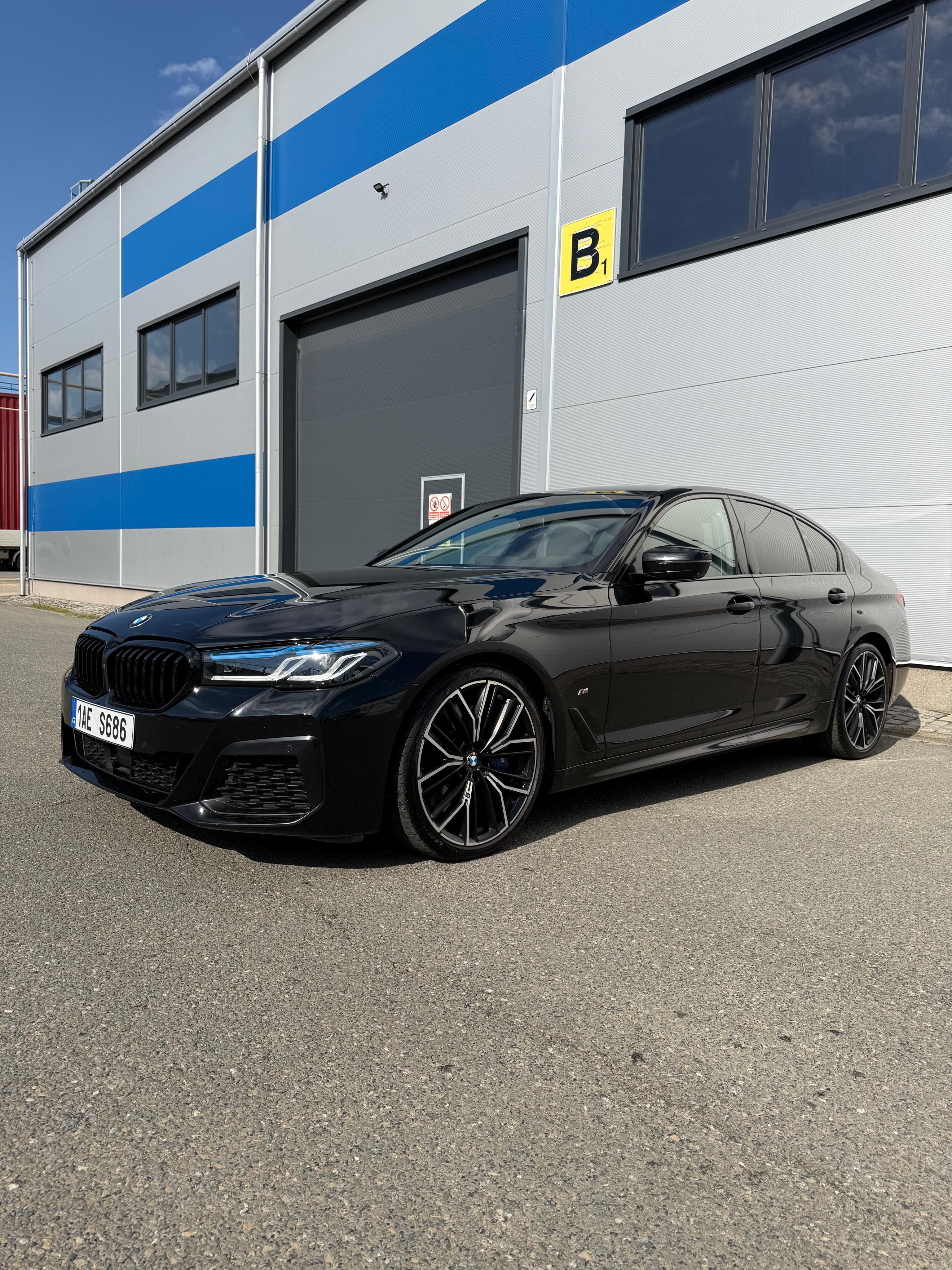 BMW Řada 5, M550I 4.4. V8 390KW