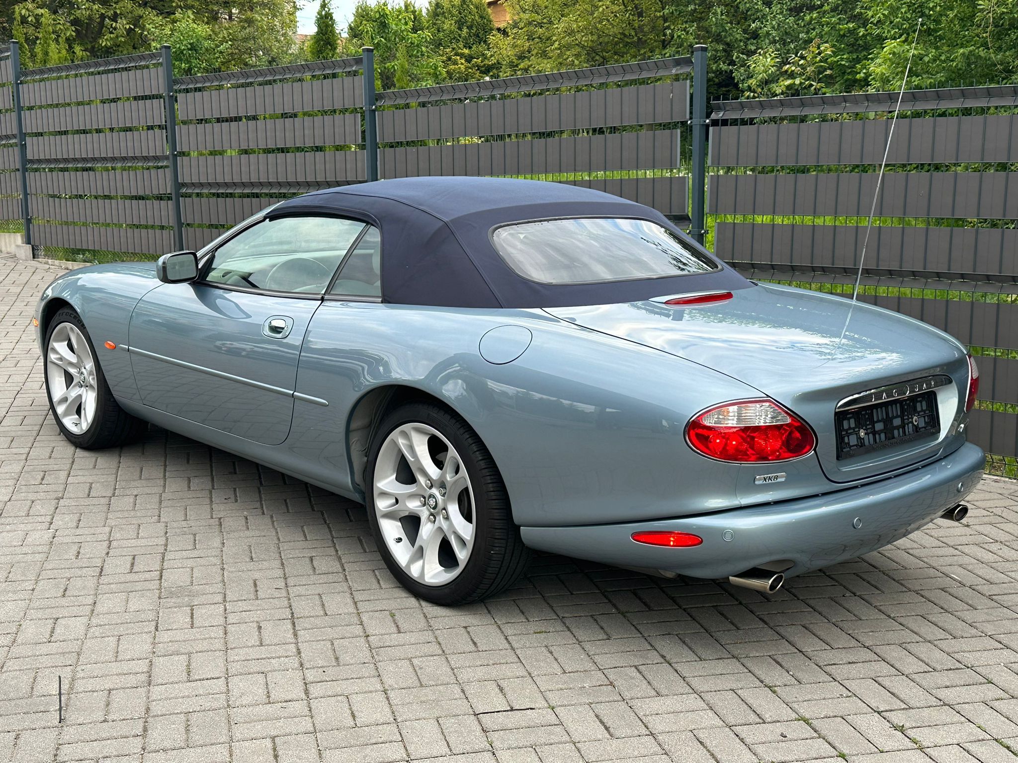Jaguar XK8, 14.400km 4.2V8 2003 CALIFORNIA - fotka 3