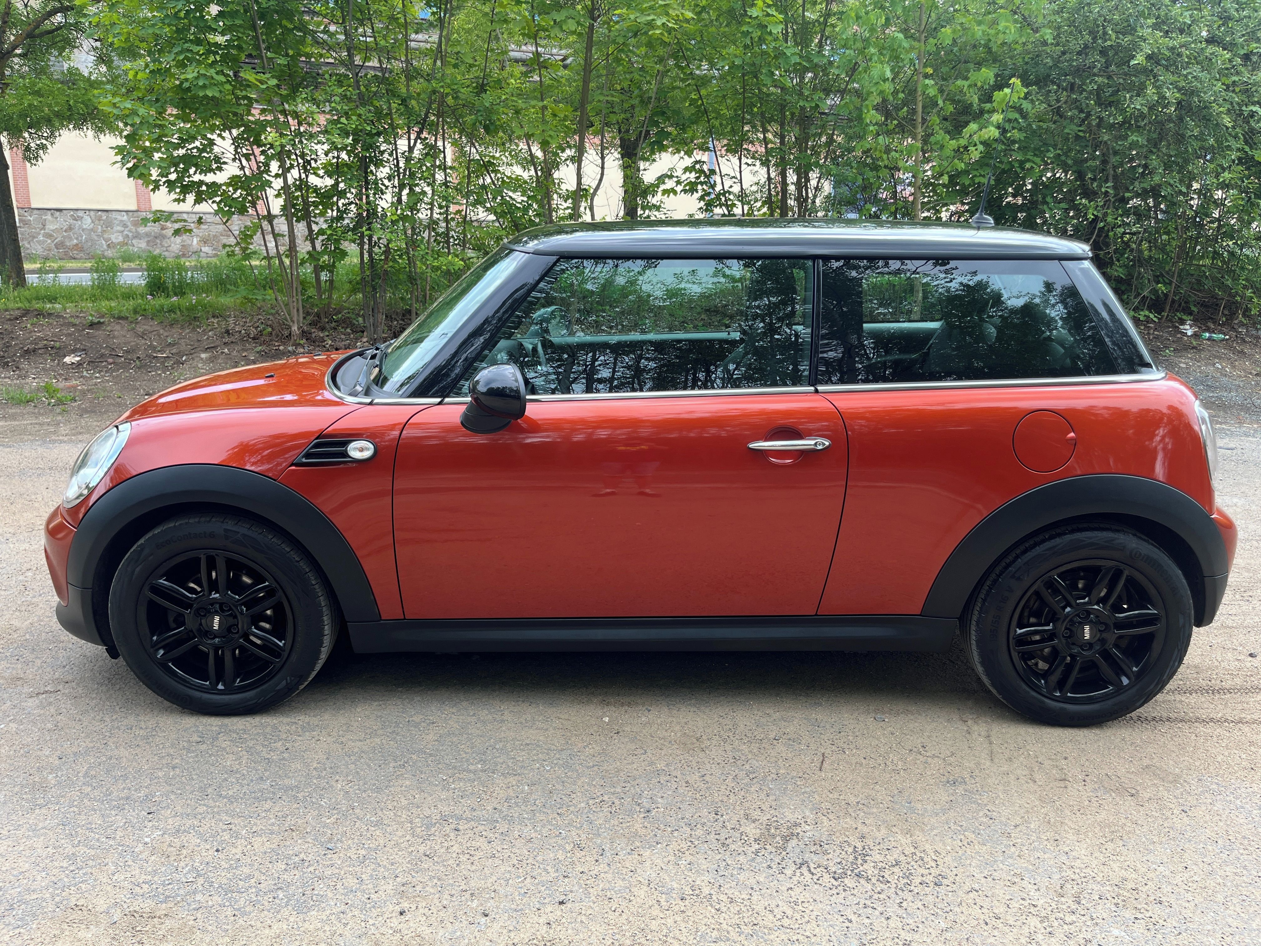 Mini Cooper, 1.6D 82kw 1.maj 119.000km alu - fotka 3