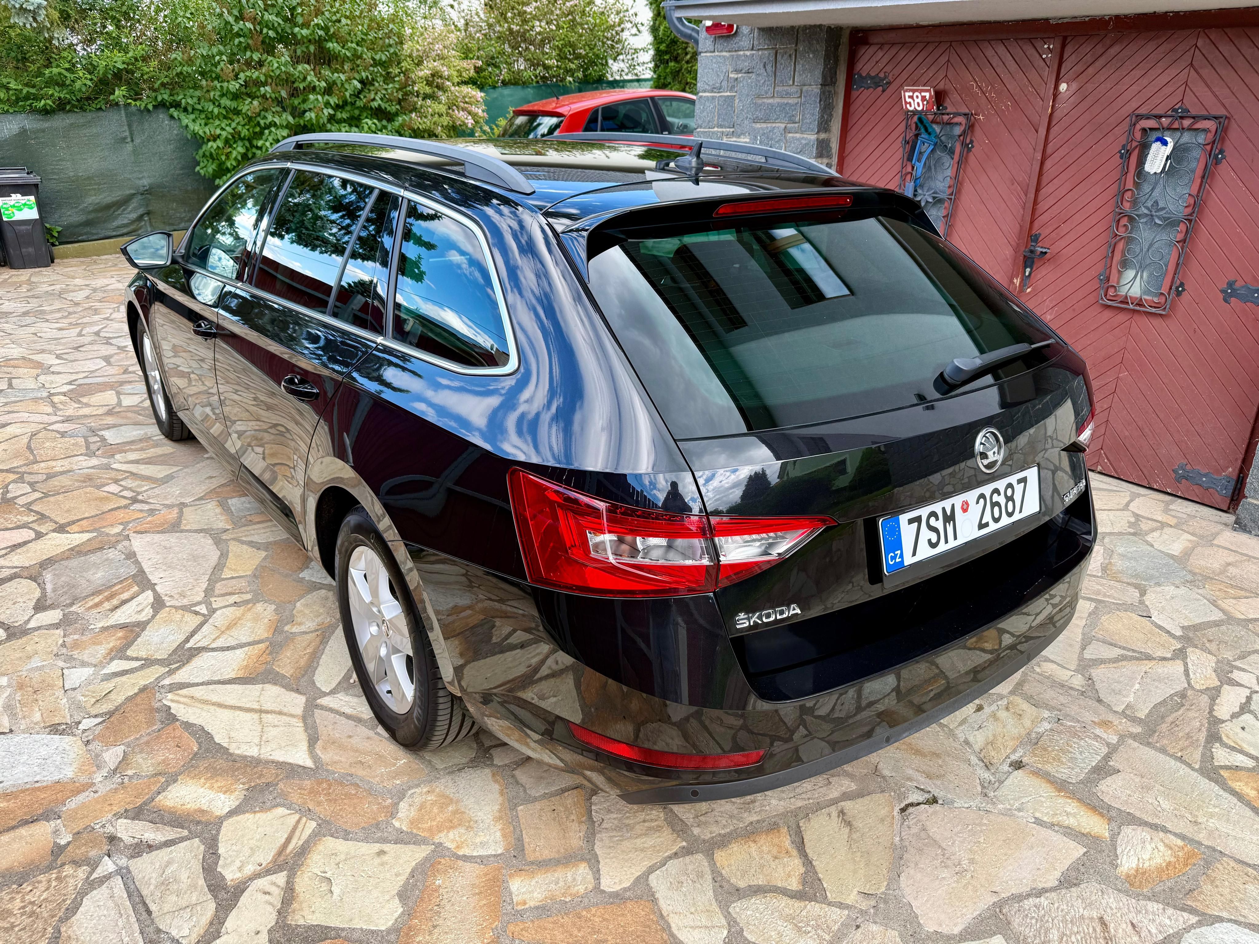 Škoda Superb, 1.5TSI DSG 110KW AMBITION PLUS - fotka 6