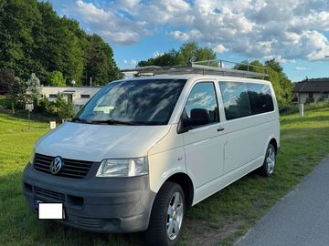 VW Transporter LONG 9 MÍST 1,9