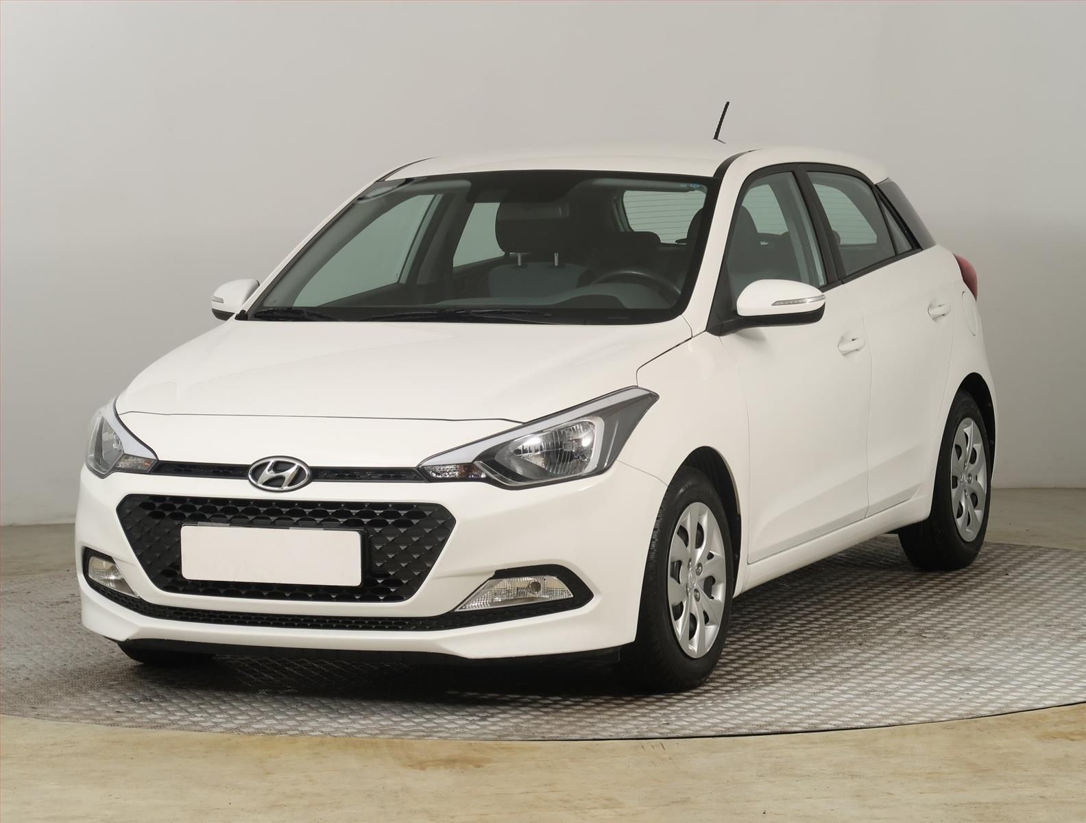 Hyundai i20, 1.2, ČR,1.maj, Serv.kniha - fotka 2