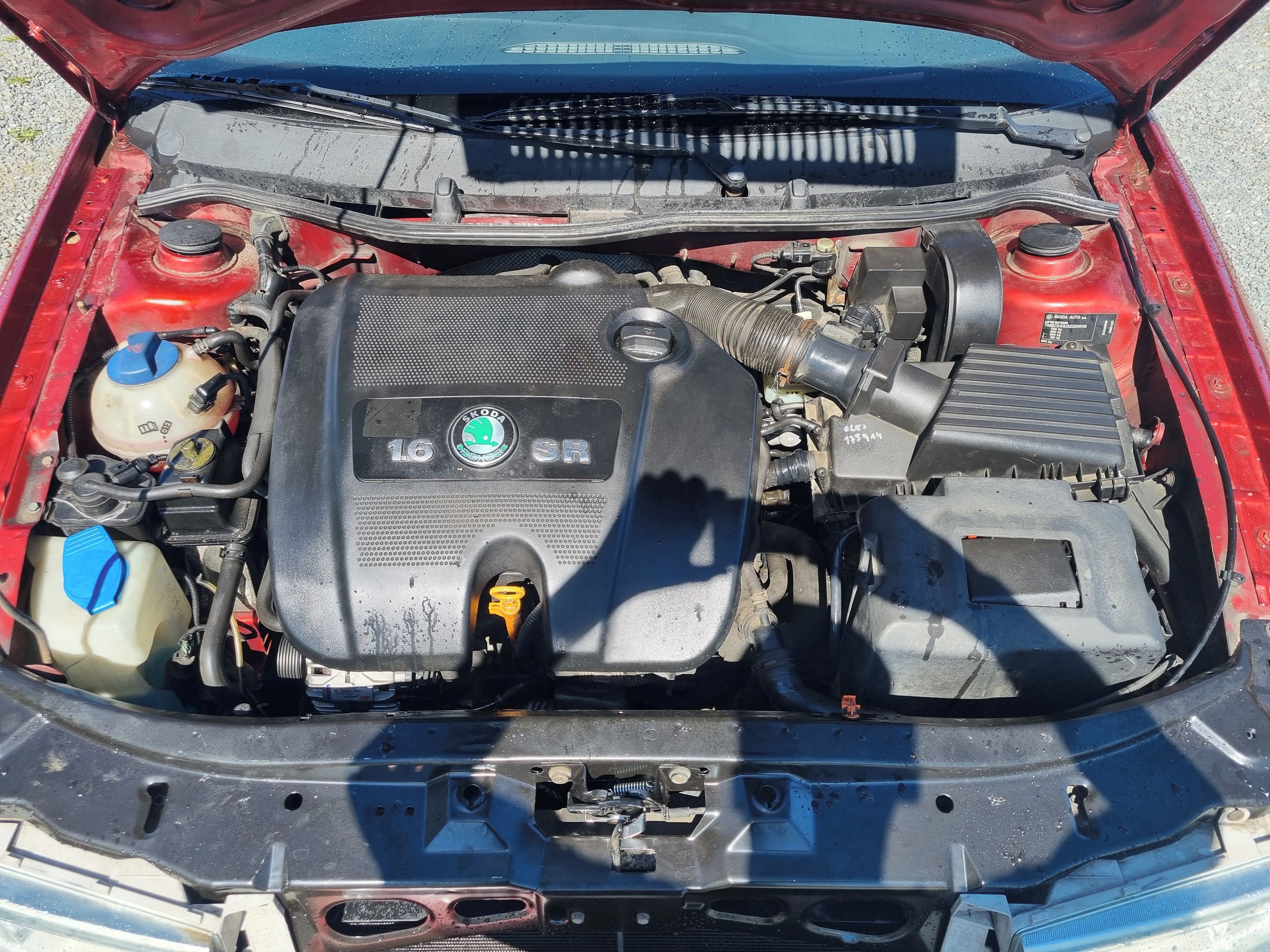Škoda Octavia, 1.6i 75kw - fotka 6