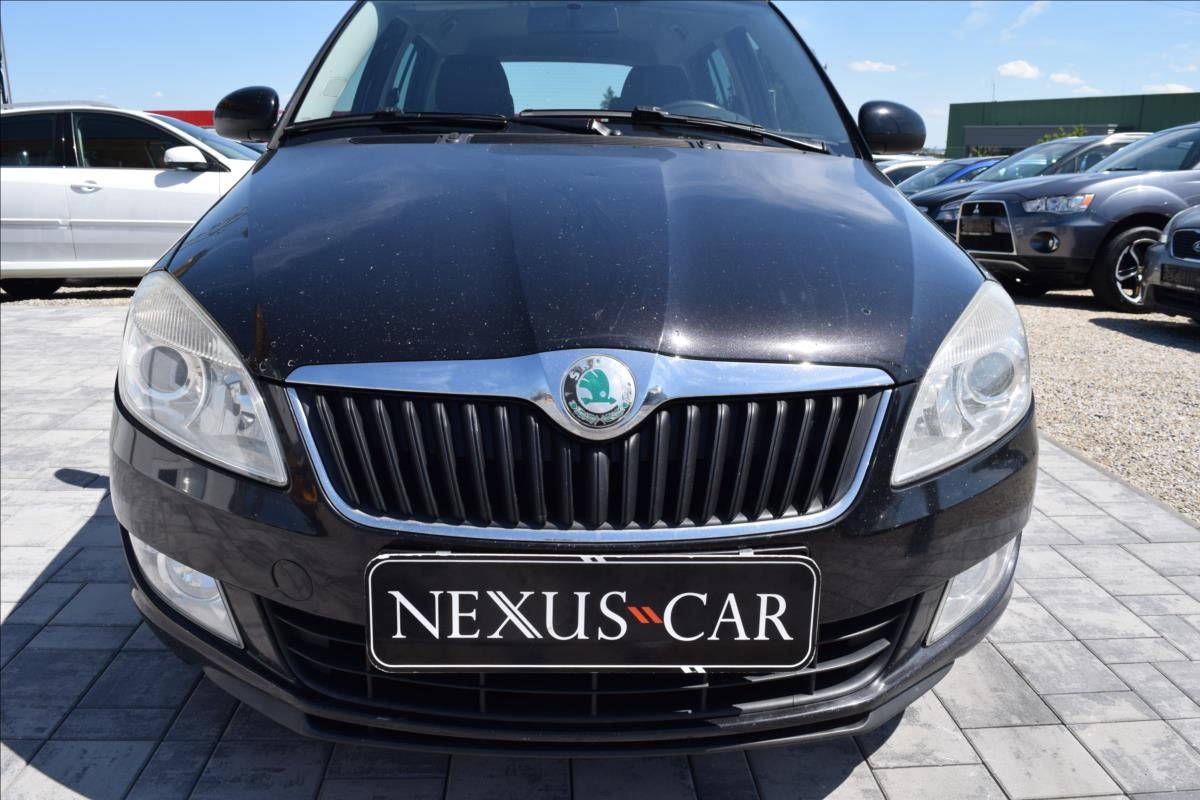 Škoda Fabia, 1,6 TDI TAŽNÉ PO SERVISE ALU - fotka 2