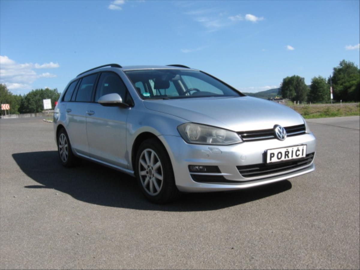 Volkswagen Golf, 2,0 TDi 110 kW - fotka 3