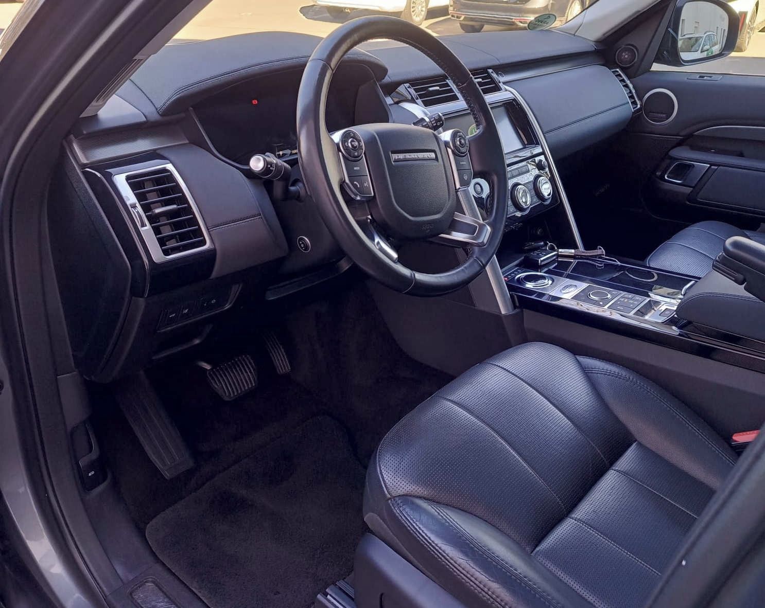 Land Rover Discovery, Land Rover Discovery 5 HSE TDV - fotka 2