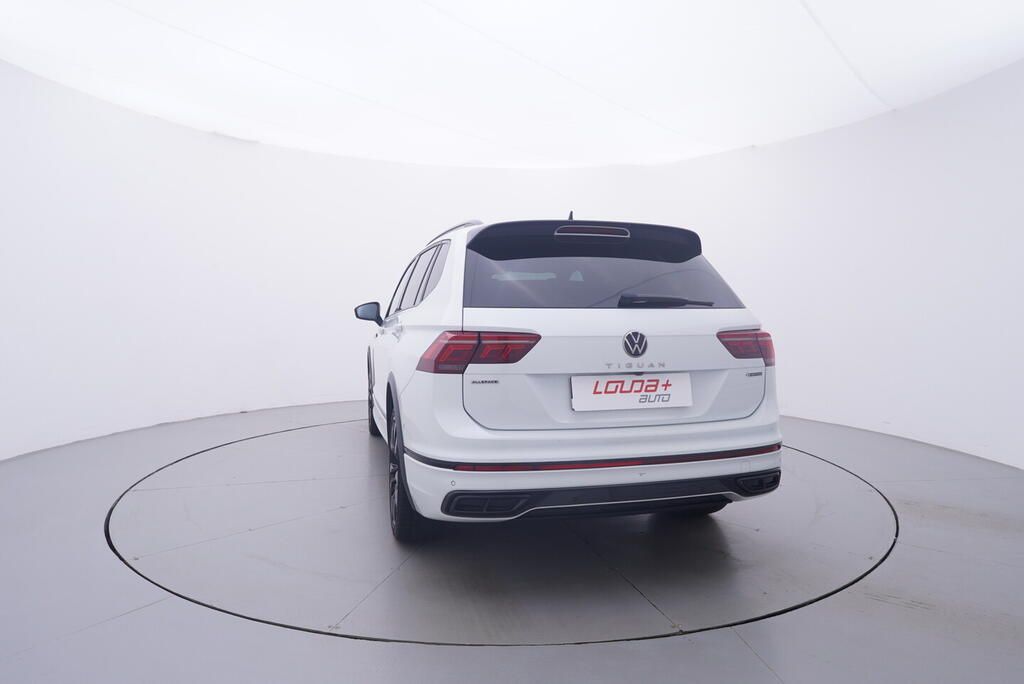 Volkswagen Tiguan, R-Line 2.0 TSI 180 kW - fotka 4