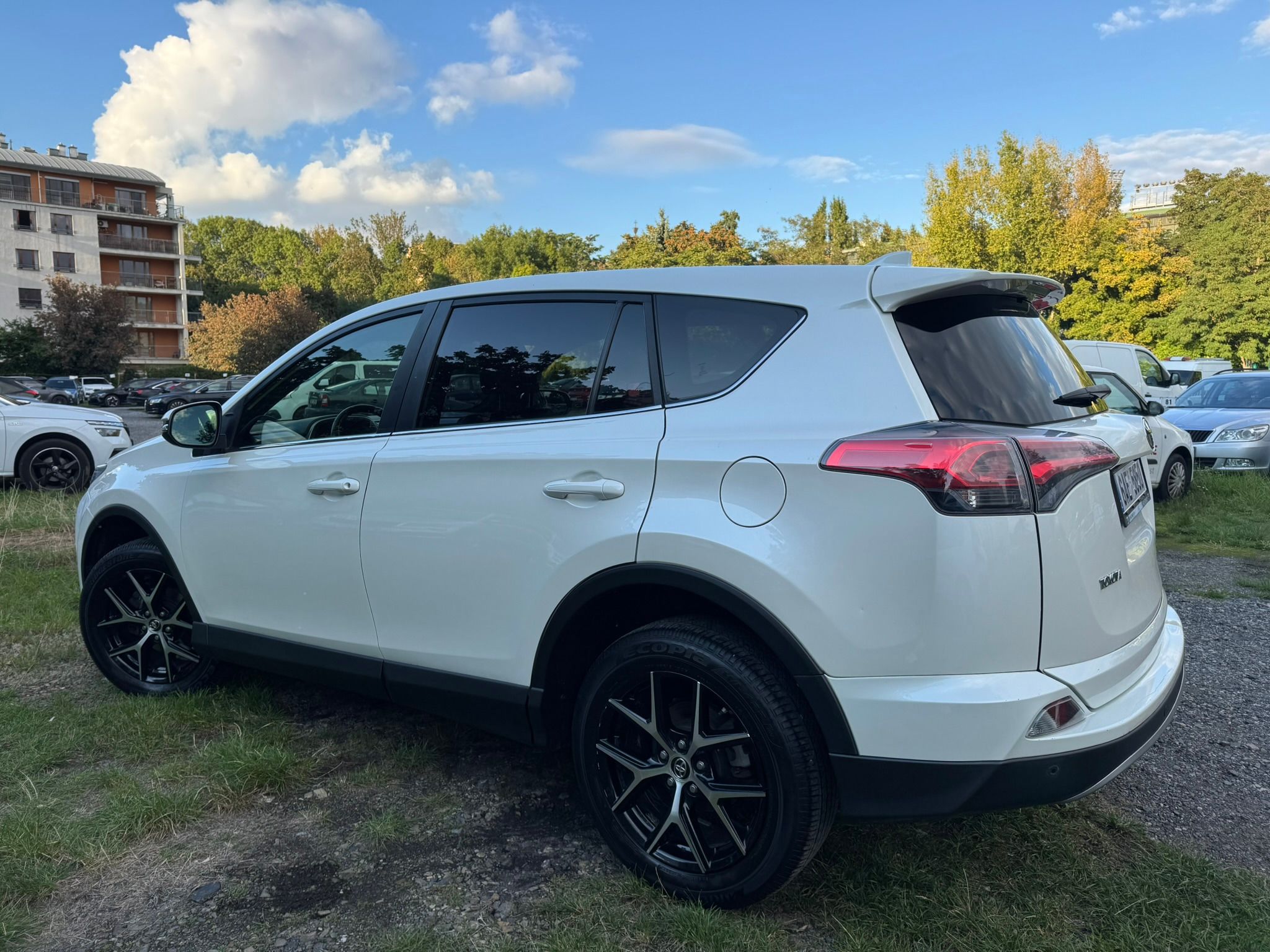 Toyota Rav4 - fotka 3