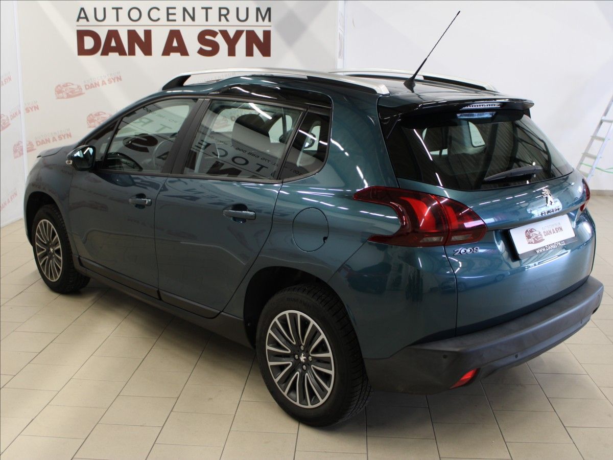 Peugeot 2008, 1,2 i ALLURE 1.MAJ. CZ 76 200k - fotka 6