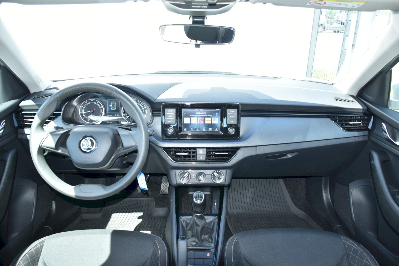 Škoda Kamiq, Ambition 1.0 TSI 81kW - fotka 5