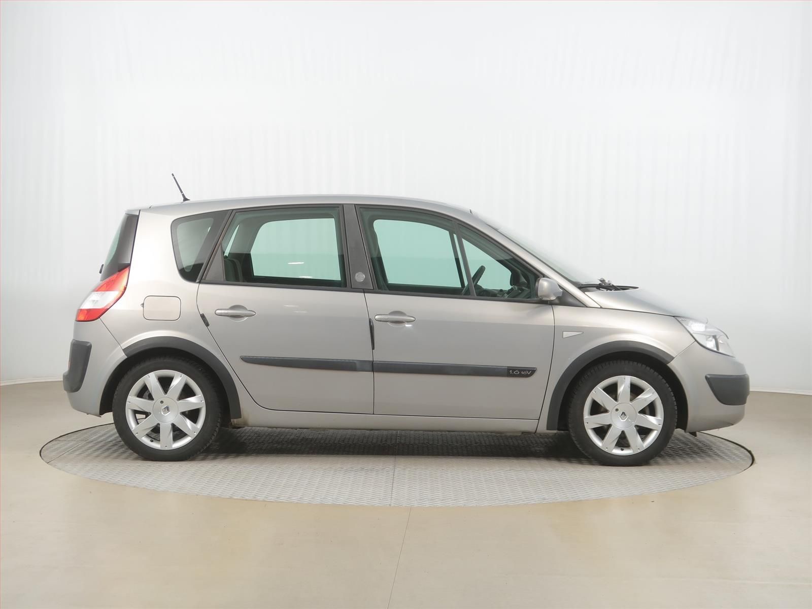 Renault Scénic, 1.6 16V, Klima, za dobrou cenu - fotka 6