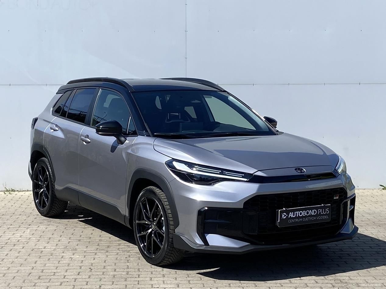 Toyota Corolla Cross, 2.0 HSD e-CVT GR-Sport - fotka 6