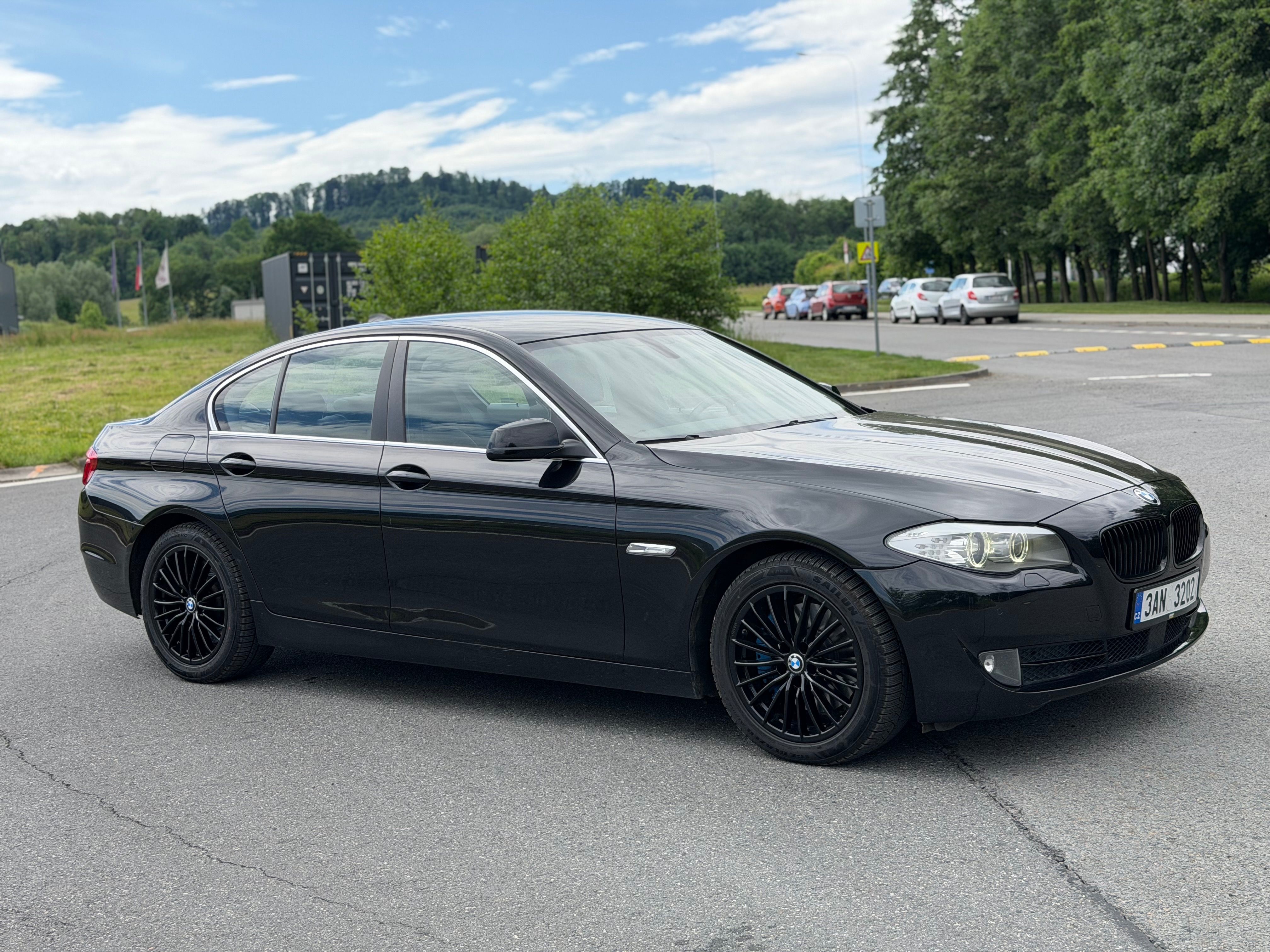 BMW Řada 5, 535D Xdrive 230kW - fotka 3
