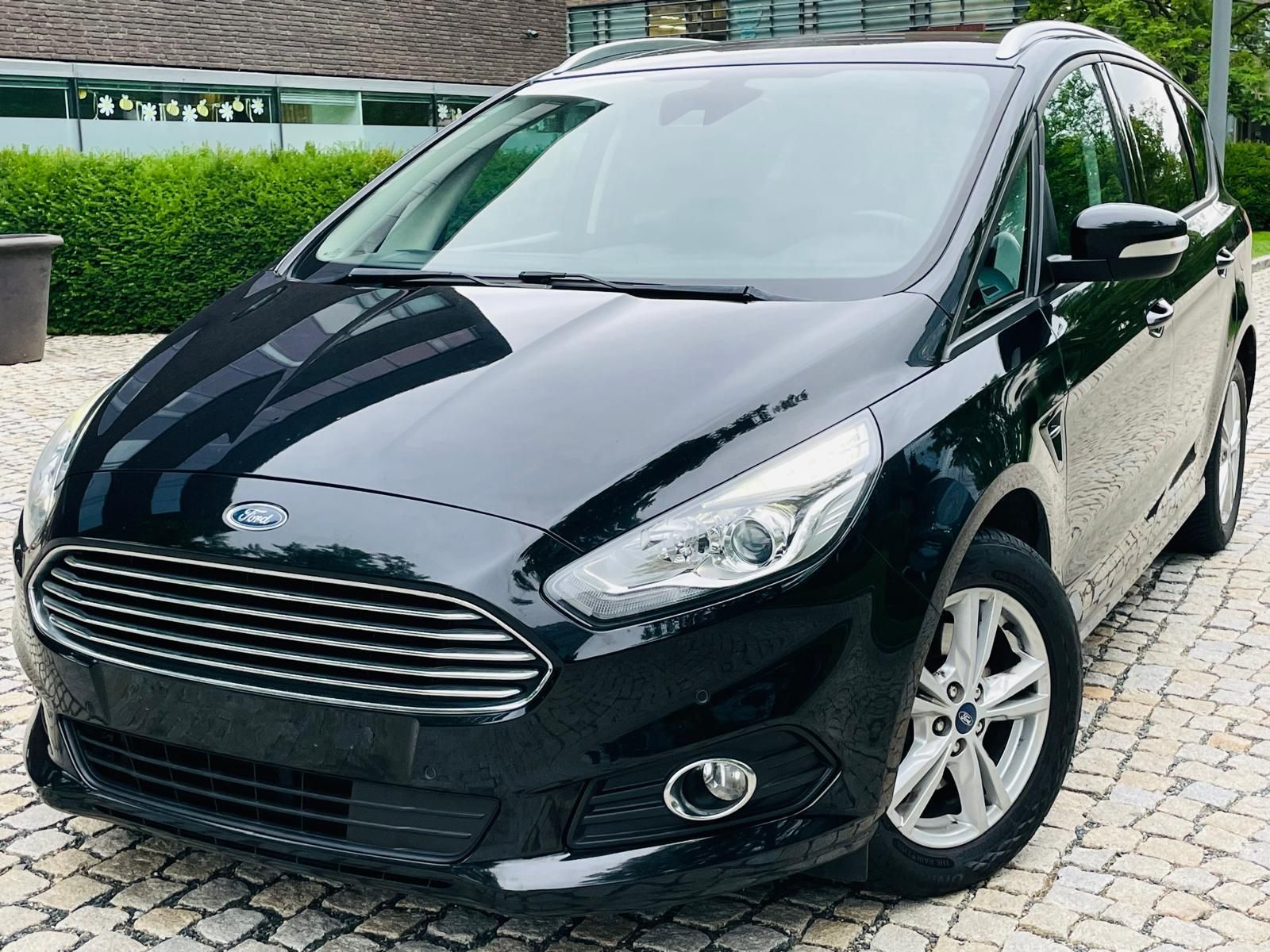 Ford S-MAX, 2.0TDC MANUÁL 7MÍST SERVISKA