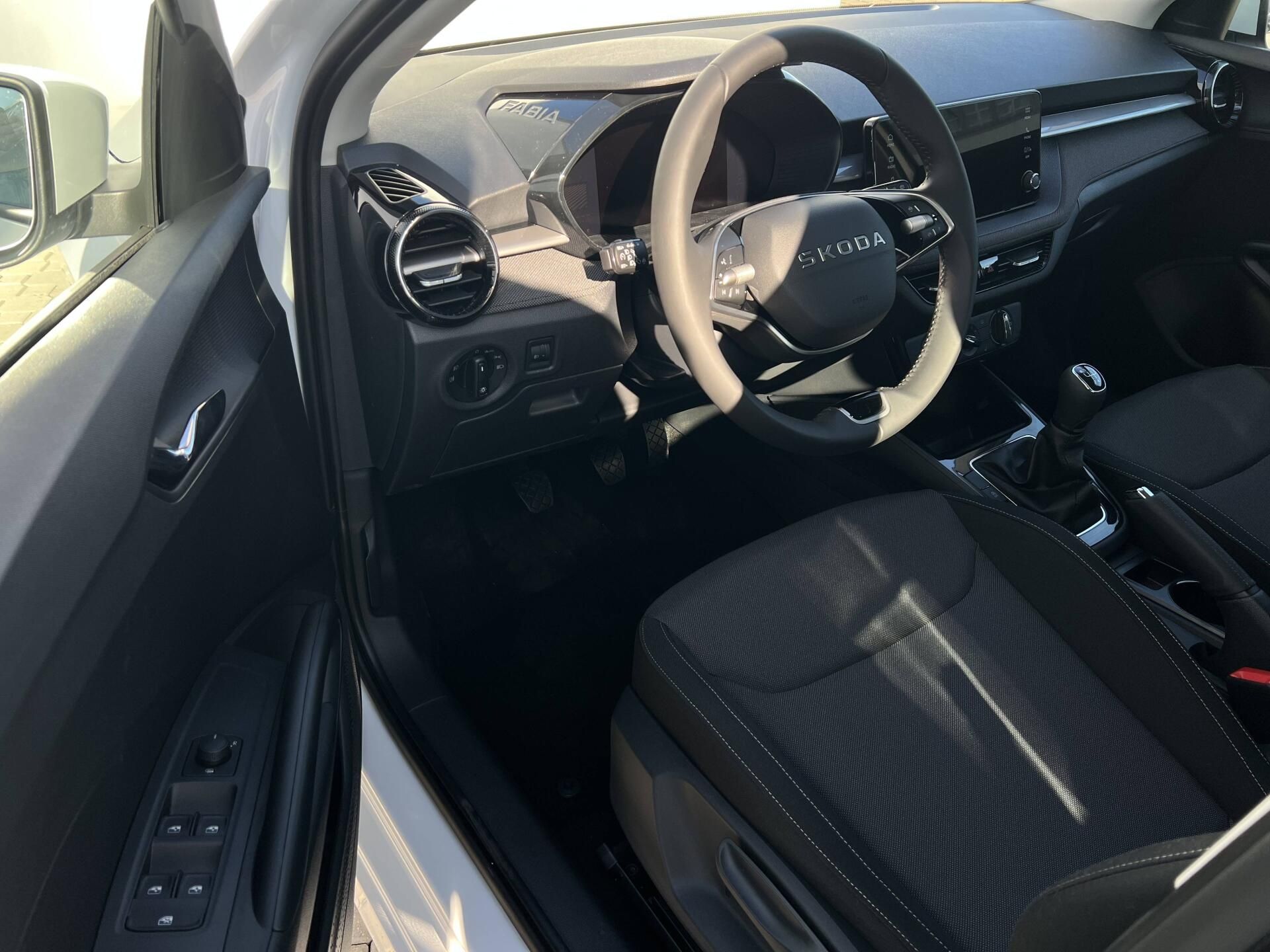 Škoda Fabia, Classic 5MP 1,0TSI - fotka 3
