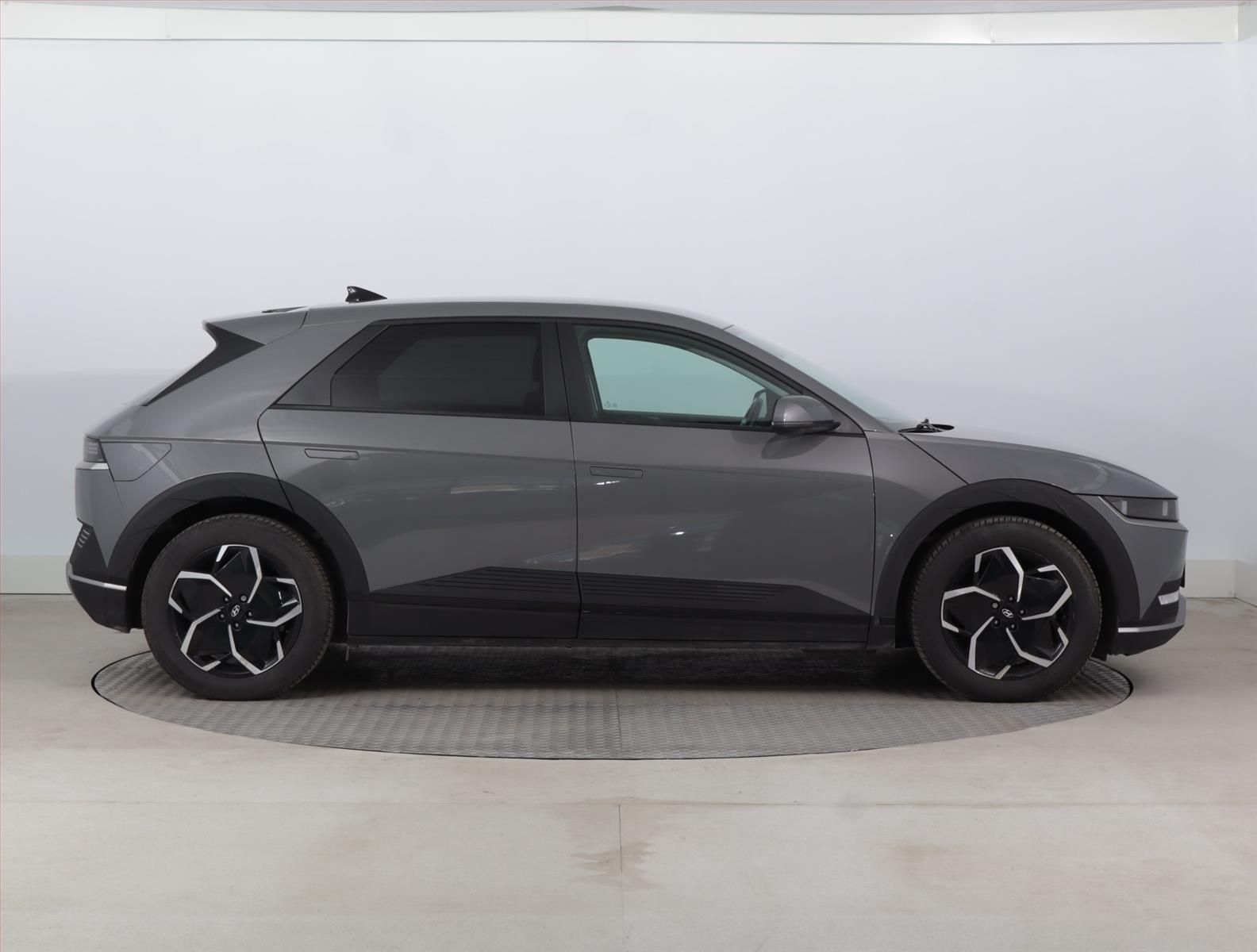 Hyundai Ioniq 5, Eco, SoH 100%, Automat, Kůže - fotka 6