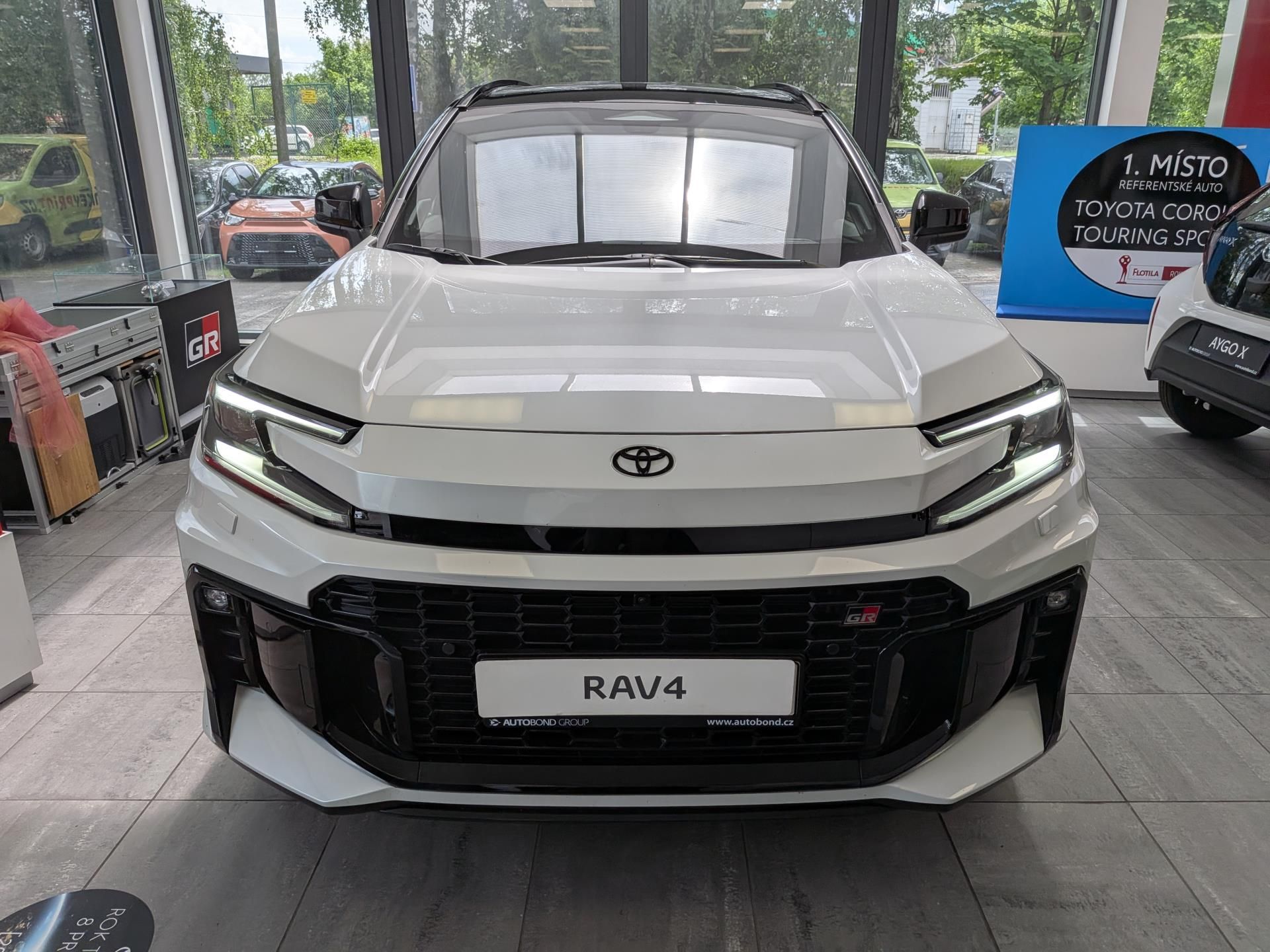 Toyota Rav4, GR Sport 2.5 Hybrid - fotka 4