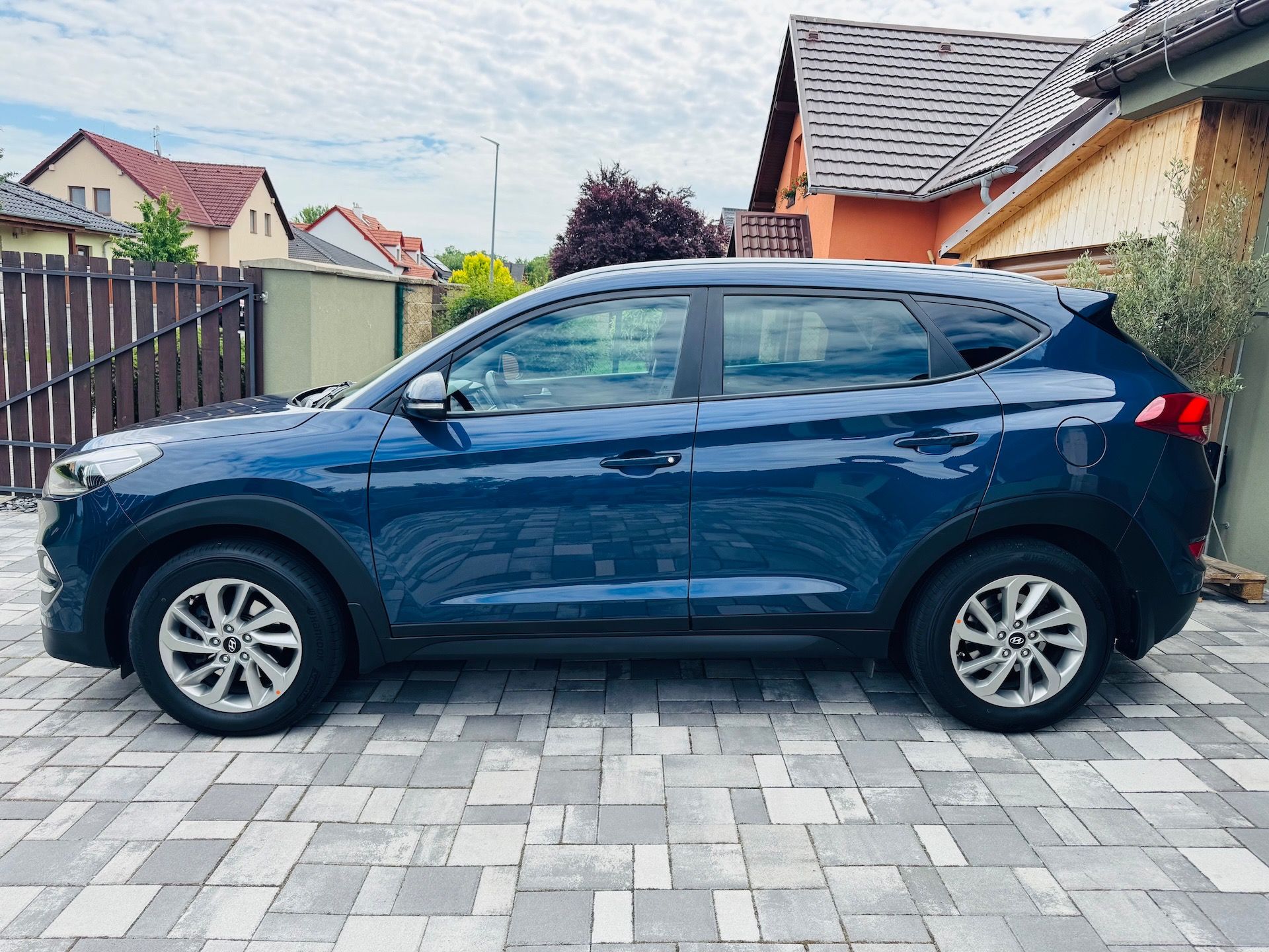 Hyundai Tucson, 1.6 T-GDi 130kW ČR 1.MAJ - fotka 5