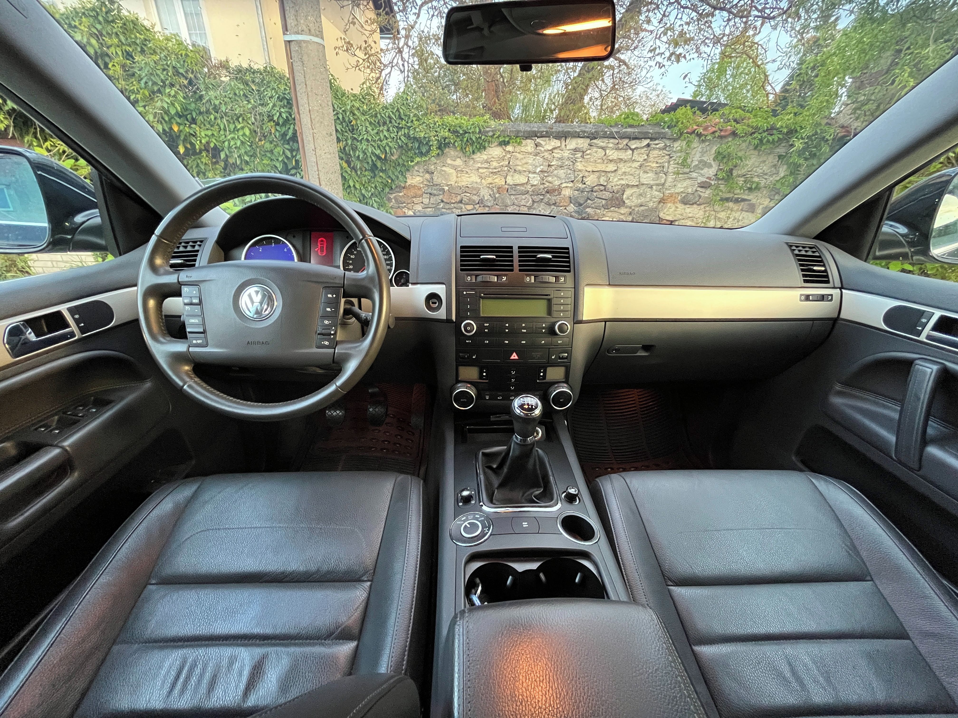 Volkswagen Touareg, 2,5TDI 128kW, 4x4, kůže, 1 maj