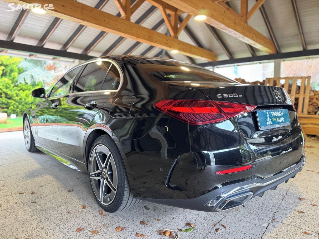 Mercedes-Benz Třídy C, 300e AMG paket odpočet DPH - fotka 5