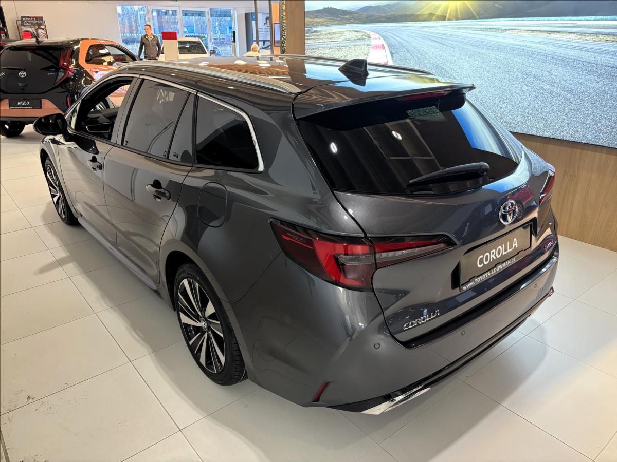 Toyota Corolla, 1,8   TS Style HEV - fotka 5