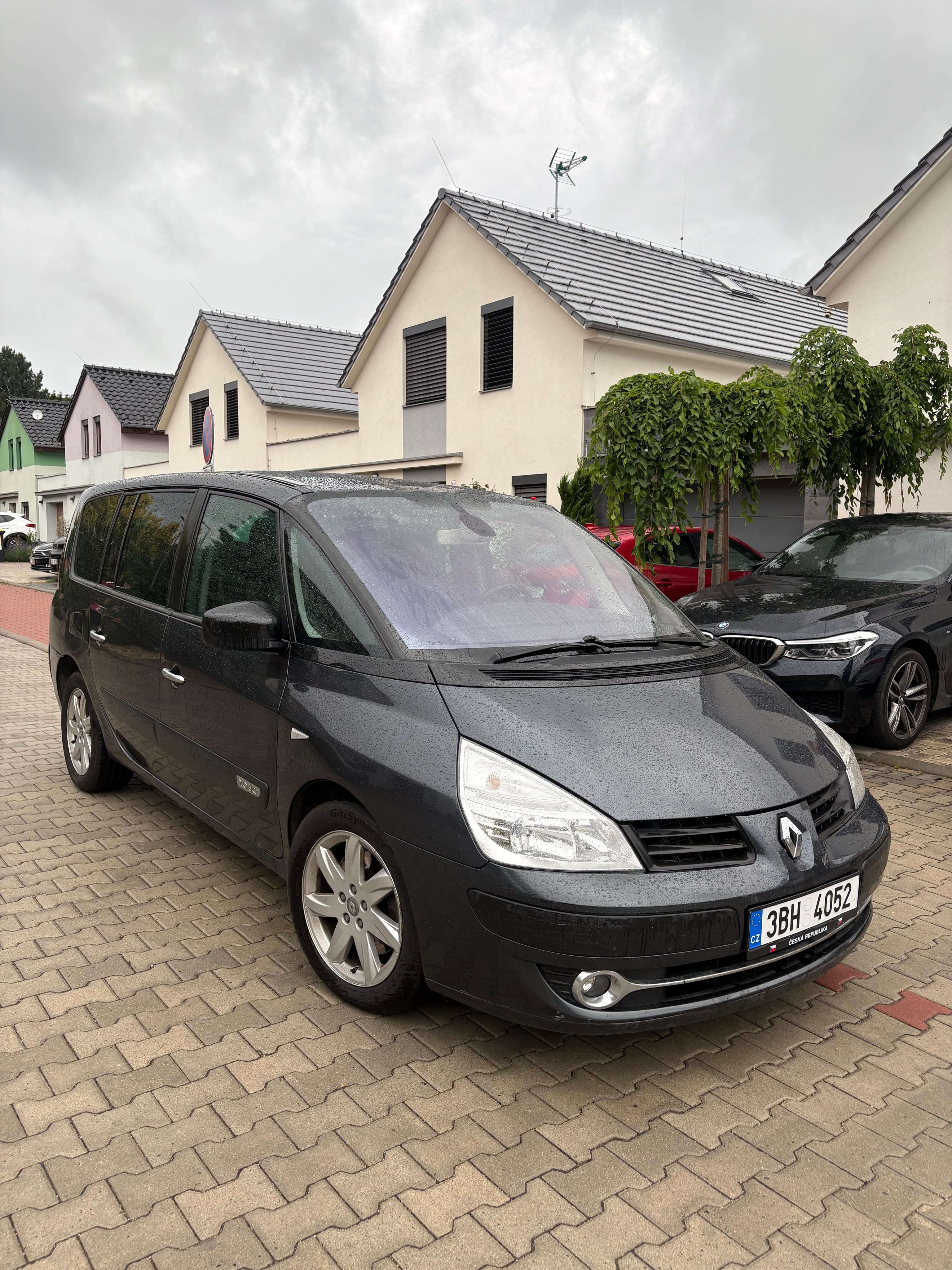 Renault Grand Espace, 127 KW, tažné, 7 míst, digi kl - fotka 2