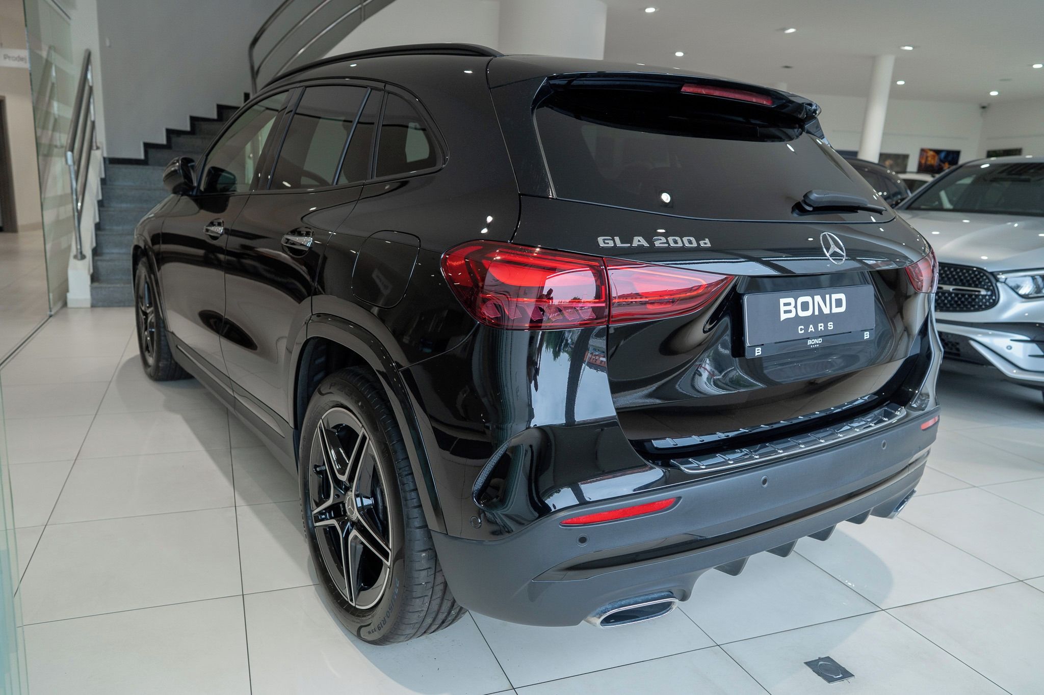 Mercedes-Benz GLA, 200 d/AMGPLUS/MULTIBEAM/TOP - fotka 4