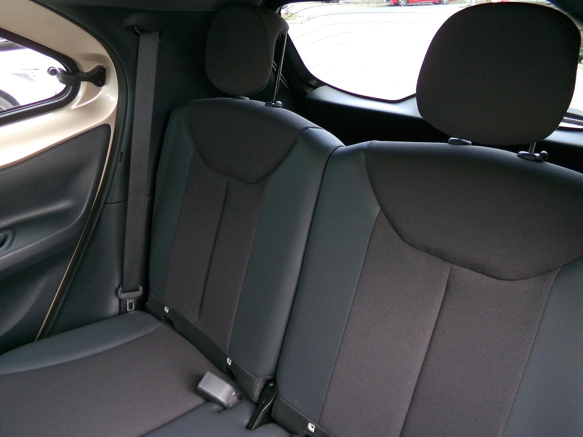 Toyota Aygo, X EXECUTIVE SMART 1.0 VVT-i AT - fotka 6
