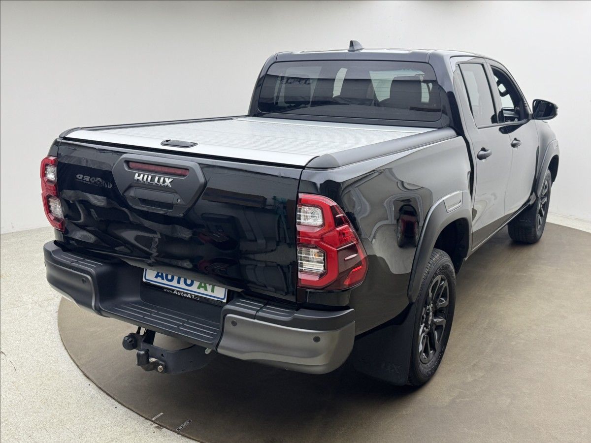 Toyota Hilux, 2,8 INVICTIBLE DPH ZÁRUKA PPF - fotka 4