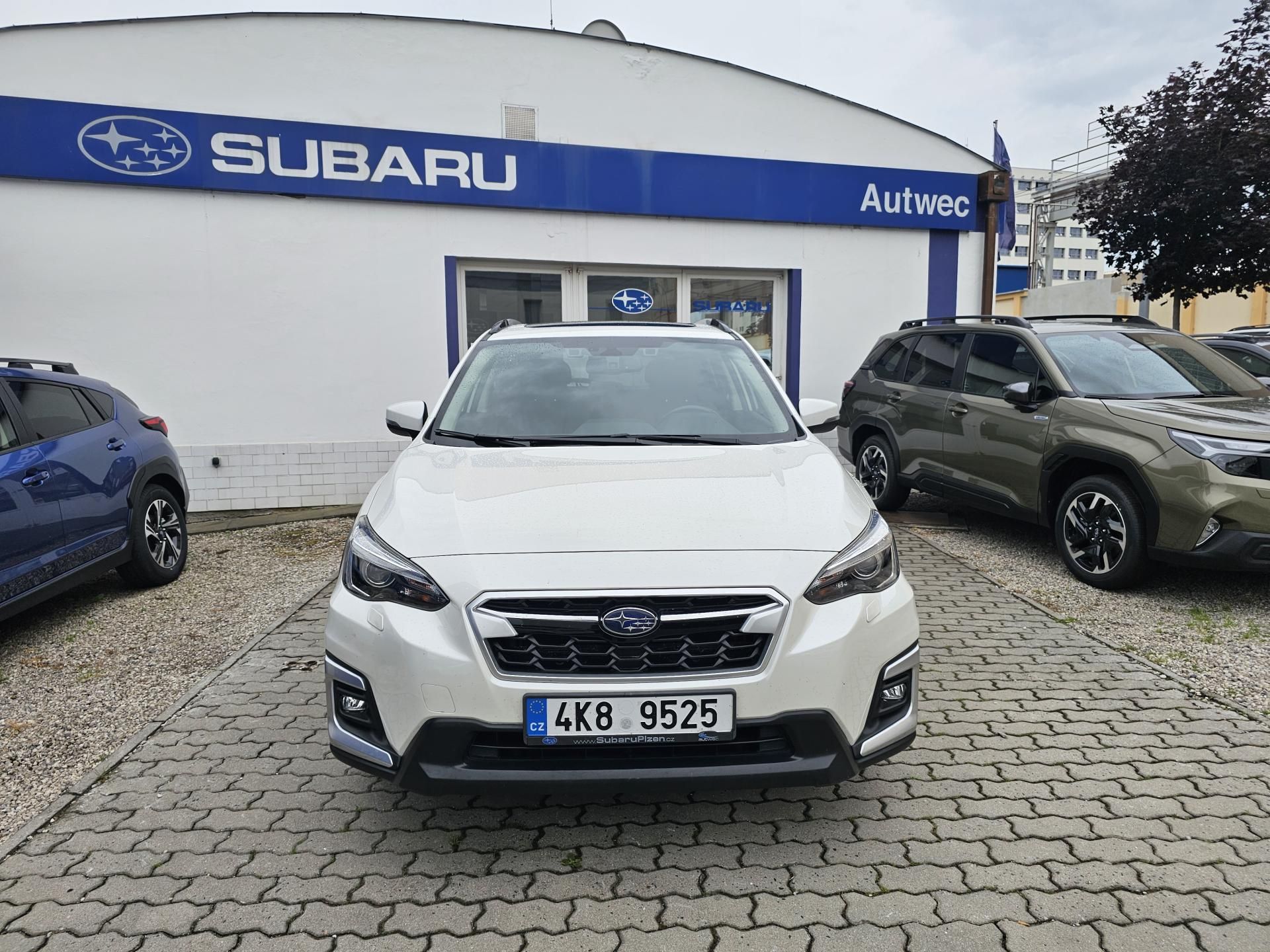Subaru XV, Executive, kůže, NAVI,TOP stav - fotka 2