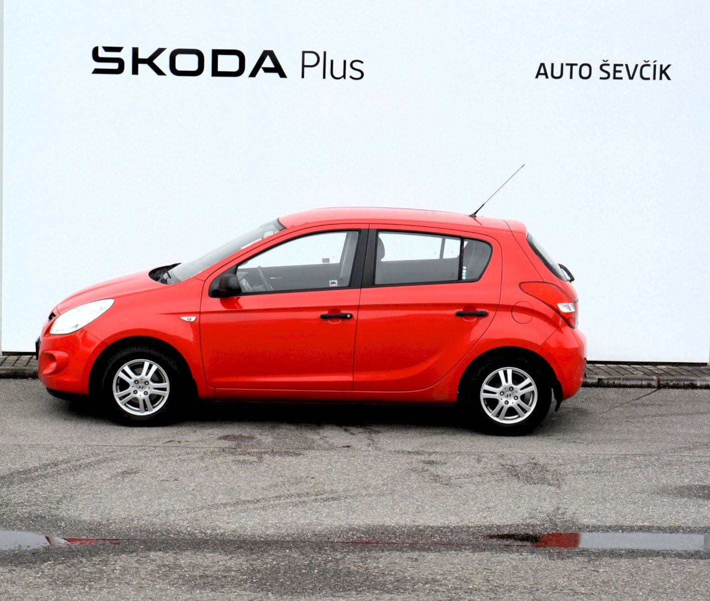 Hyundai i20, 1.2 57 KW Classic 1. generace - fotka 3