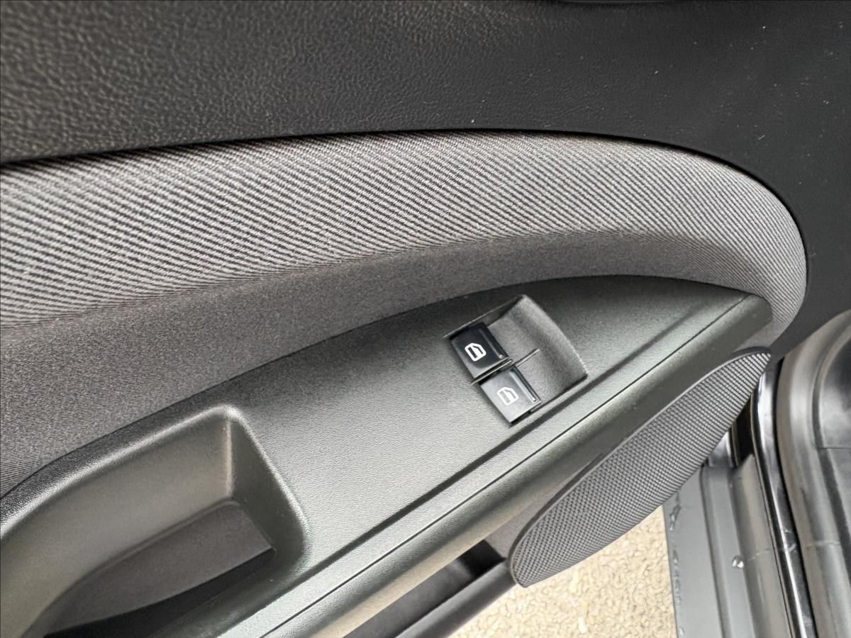Seat Altea, 1,2 TSi77kW CZ,Klimatr,Alu,PDC - fotka 4
