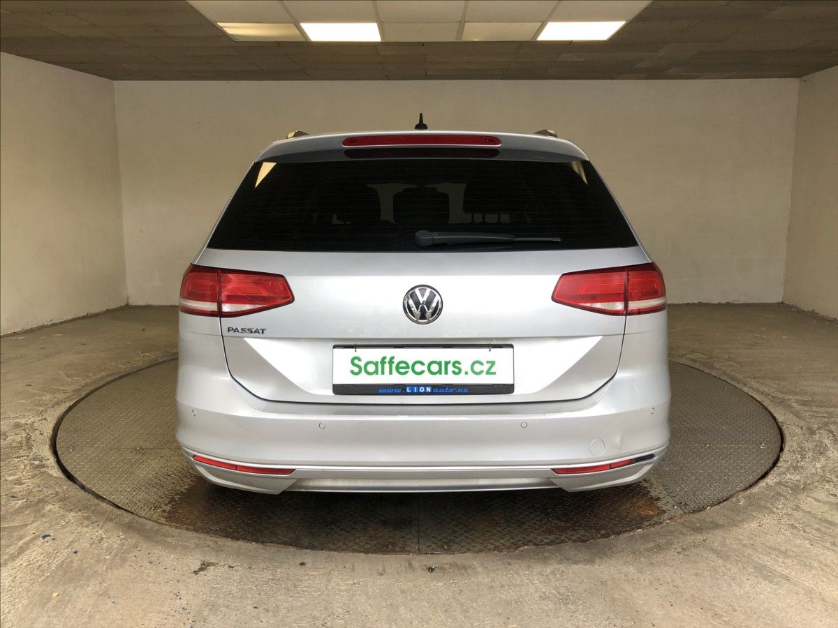 Volkswagen Passat, 1,6 TDI - fotka 6