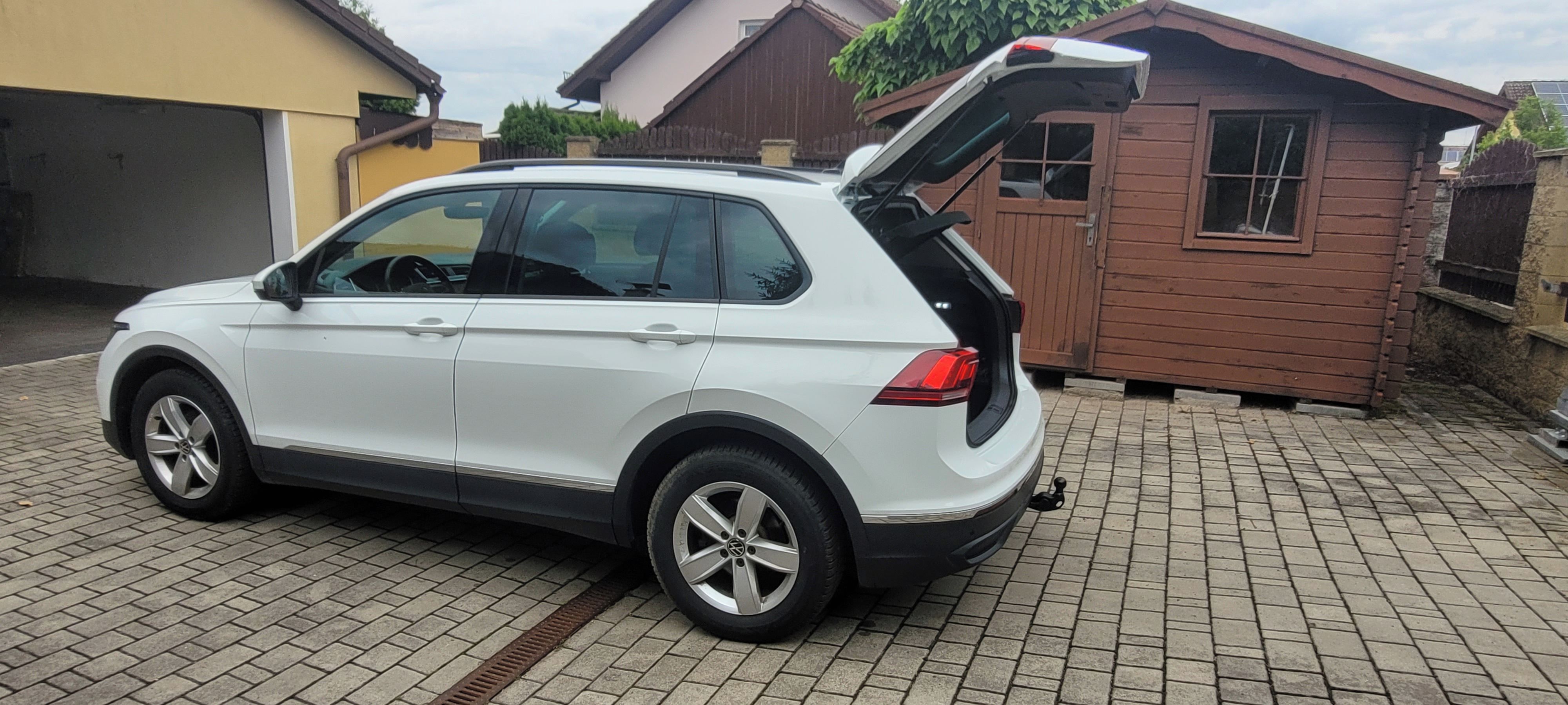 Volkswagen Tiguan, 2,0TDi 110kw DSG FACELIFT - fotka 6