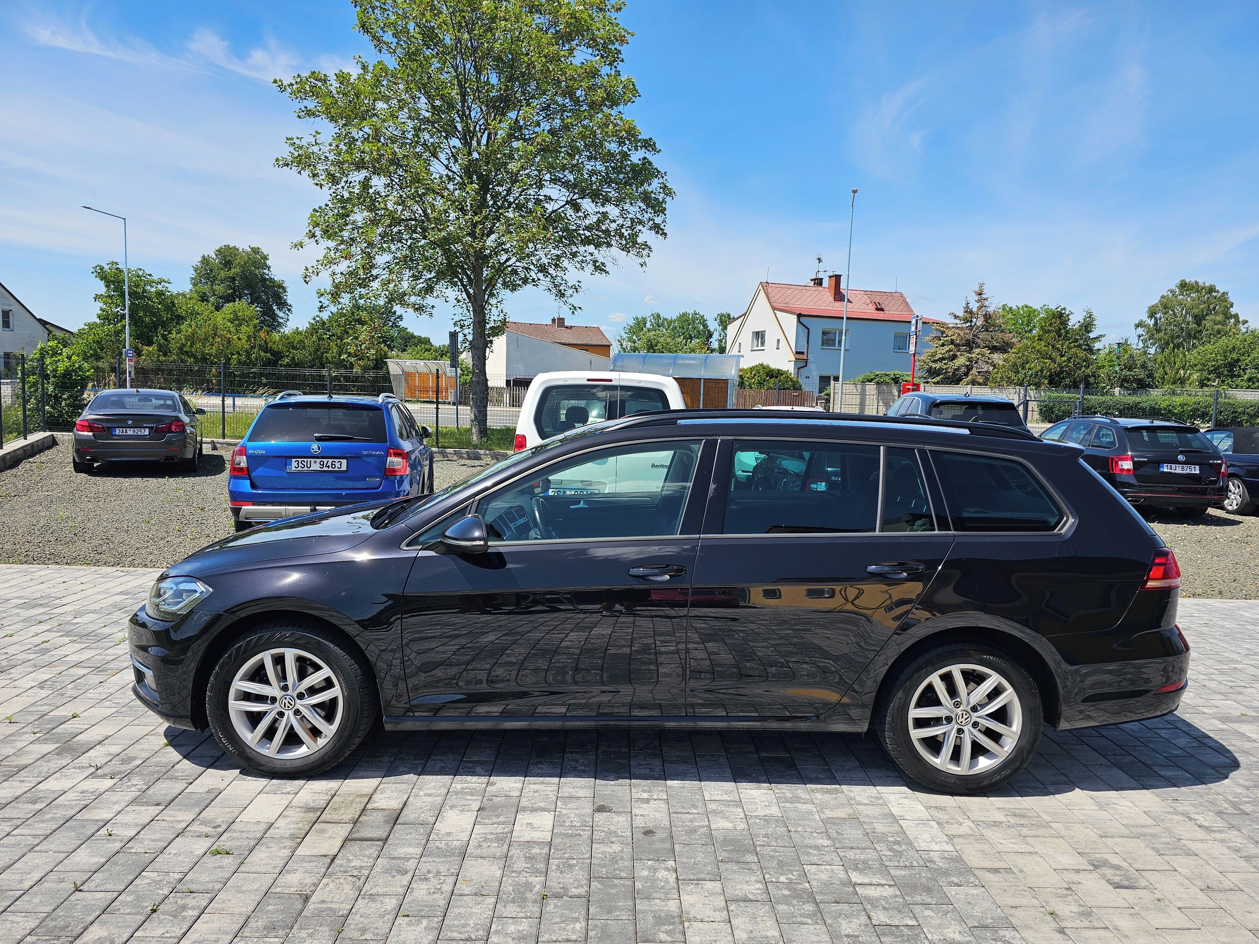 Volkswagen Golf, 2.0 TDI 110kw - fotka 5