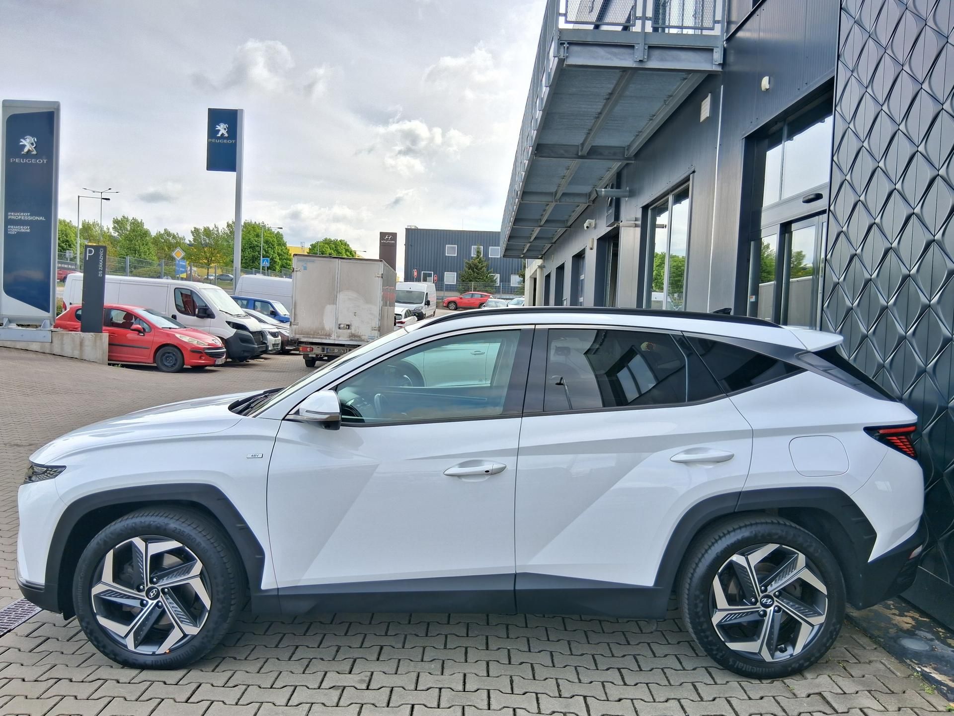 Hyundai Tucson, STYLE 1.6 CRDi 4x4 100 kW - fotka 4