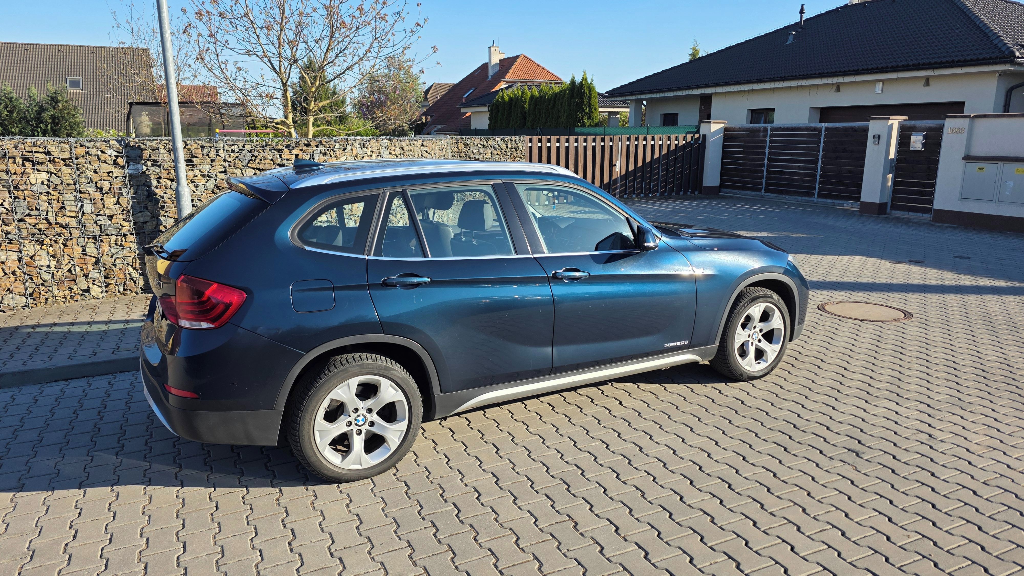 BMW X1, 2.0 - fotka 2