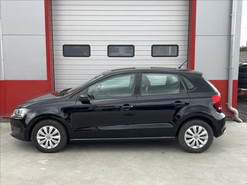 Volkswagen Polo, 1,2 klima servo 2x sada kol - fotka 2