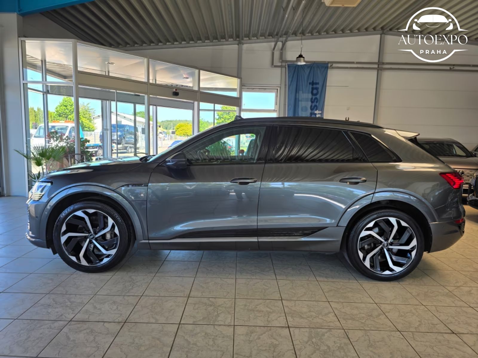 Audi Q8 e-tron, 50 quattro S line - fotka 4