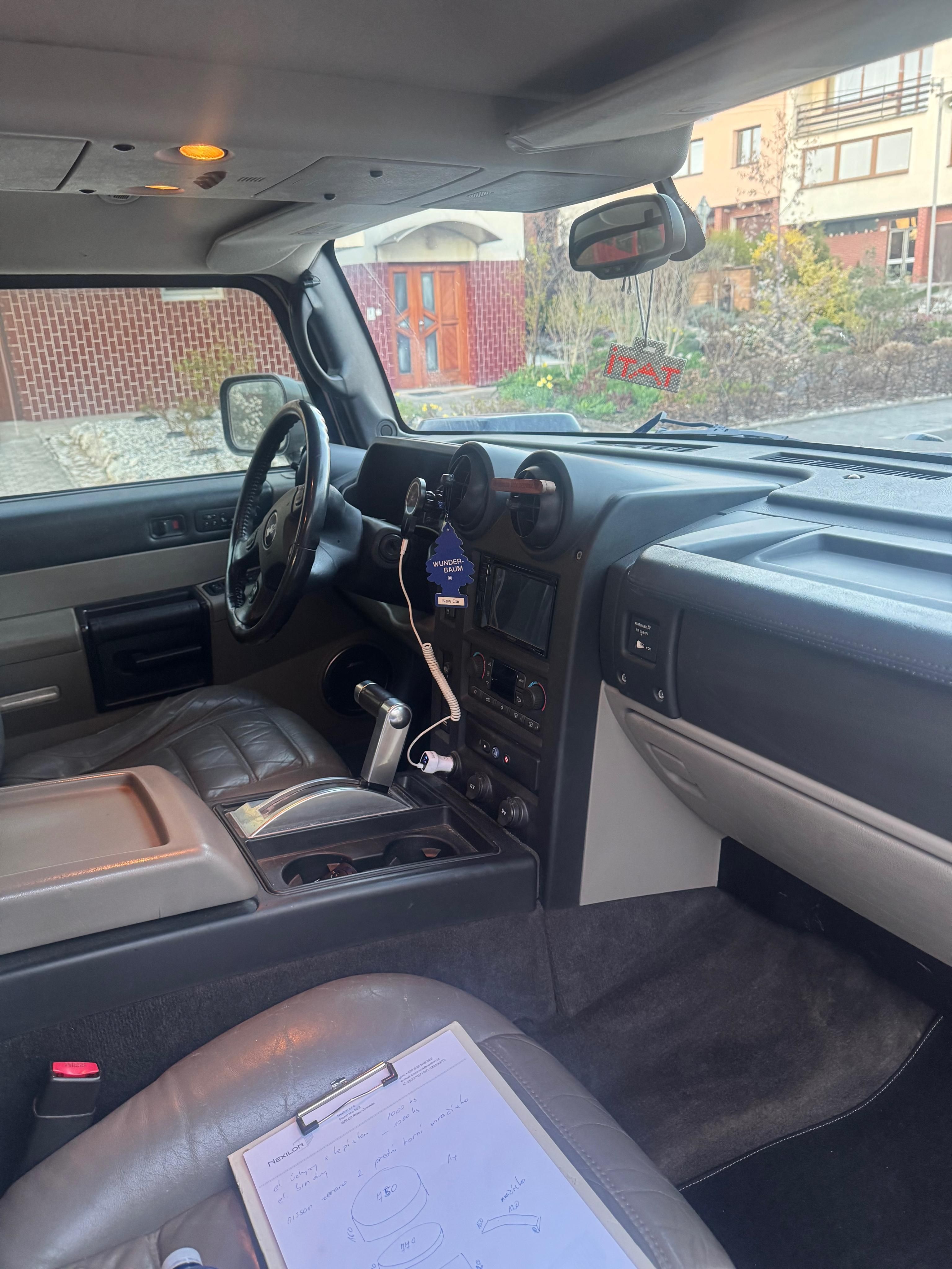 Hummer H2, Hummer 6.0 bez plynu po serisu - fotka 6