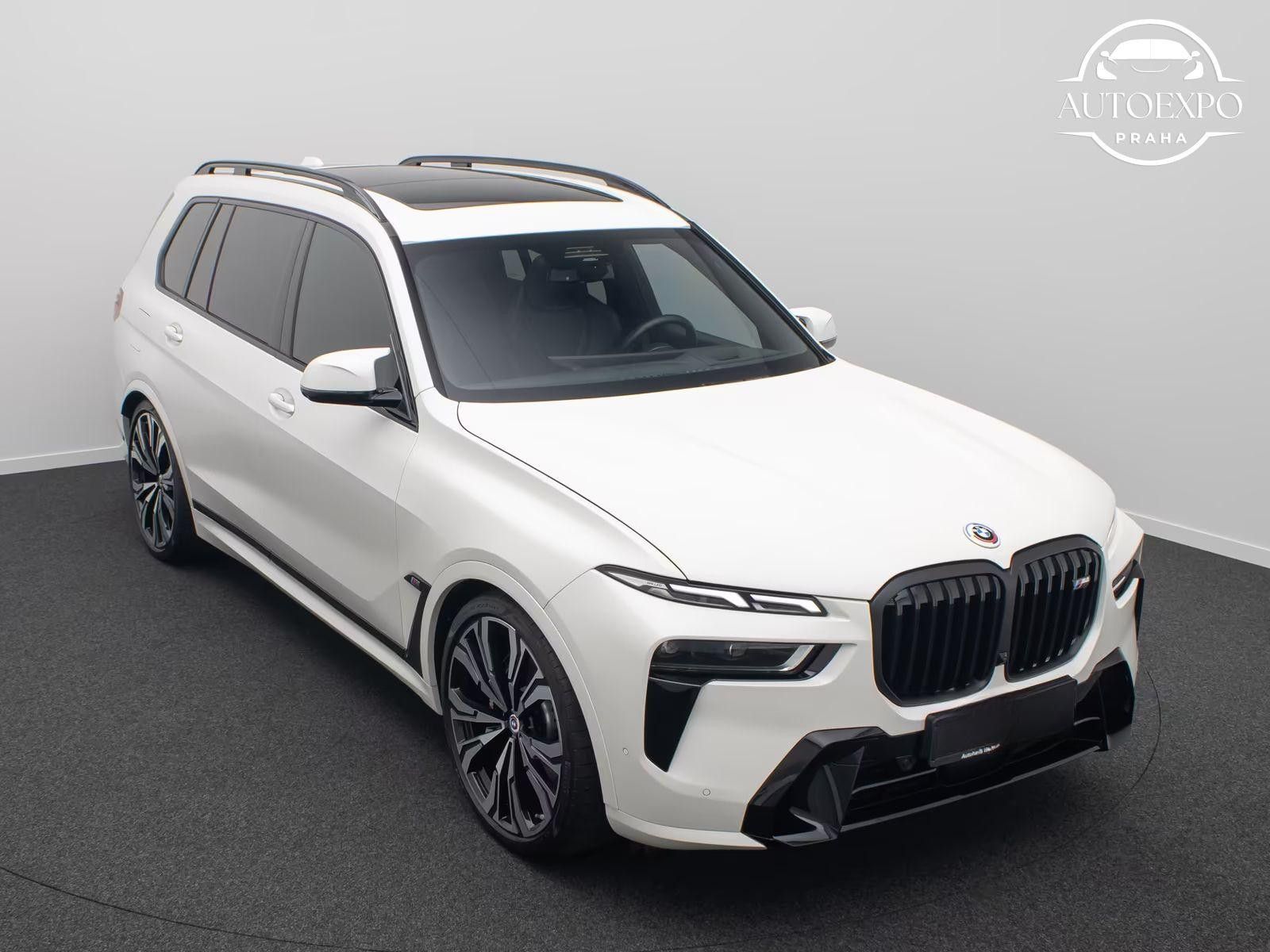 BMW X7, M60i xDrive 360°SkyLounge*DPH* - fotka 2