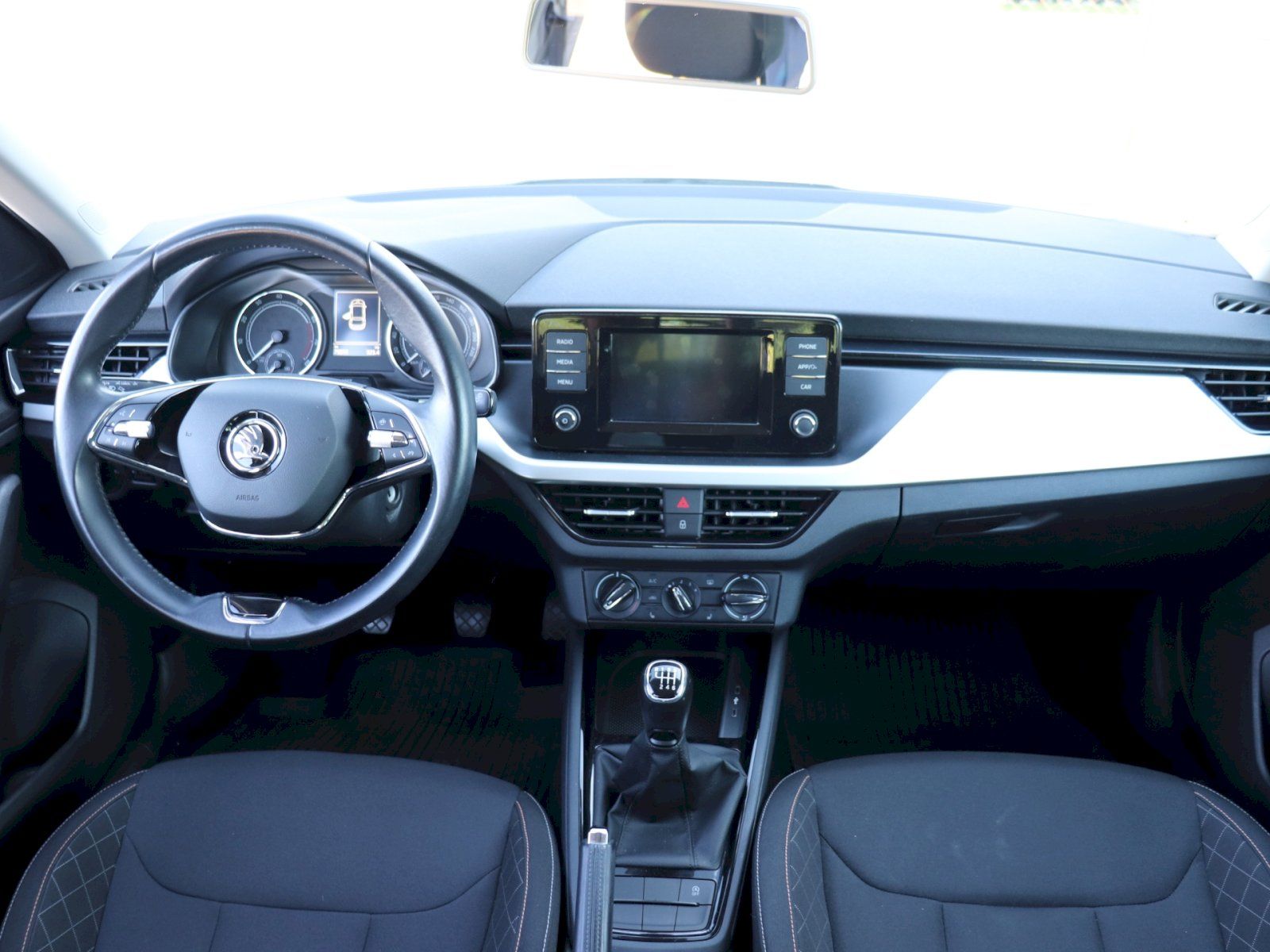 Škoda Scala, Scala Ambition 1.5TSI 110KW 6M - fotka 5