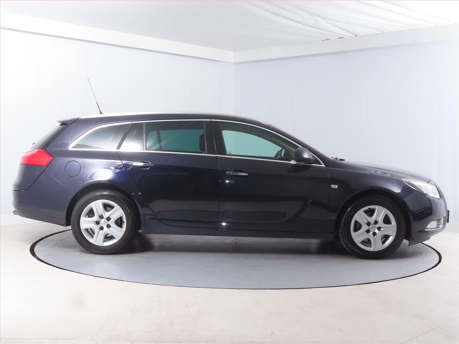 Opel Insignia, 2.0 Turbo, Kožené sedačky - fotka 6