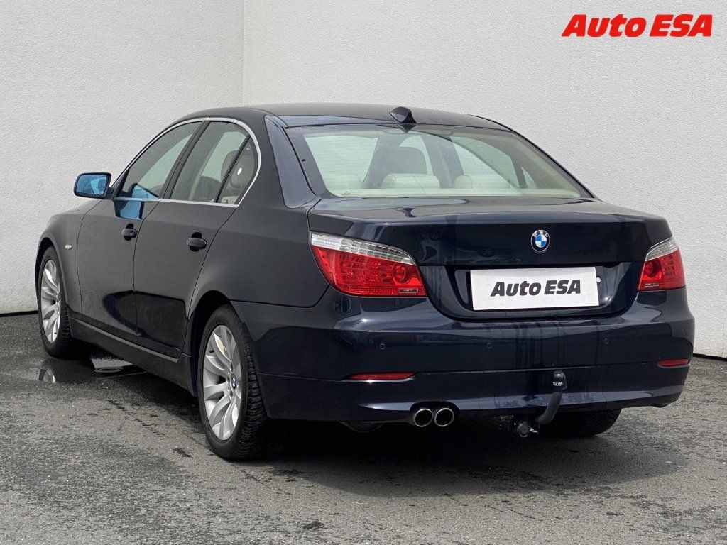 BMW Řada 5, 4.0i 540i,AT,bixen,kůže - fotka 6