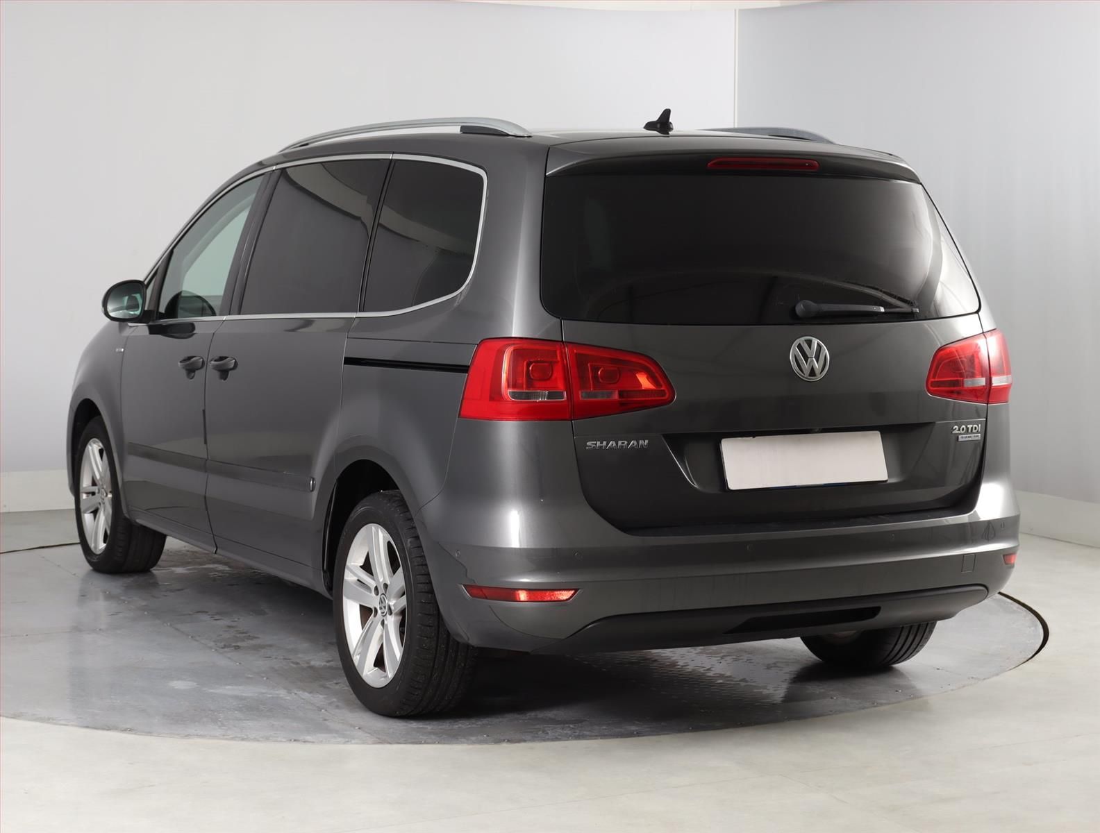 Volkswagen Sharan, 2.0 TDI, Automat, Serv.kniha - fotka 4